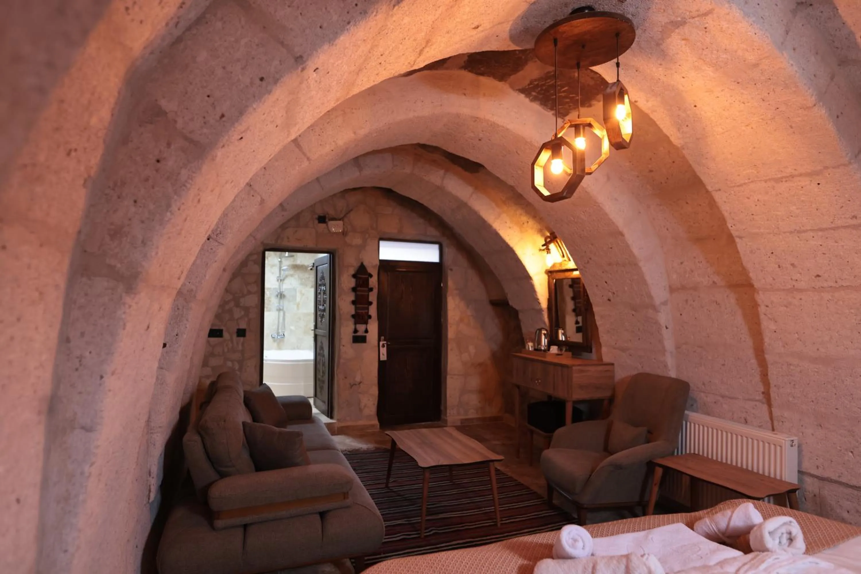 Stone Owl Otel & Restaurant