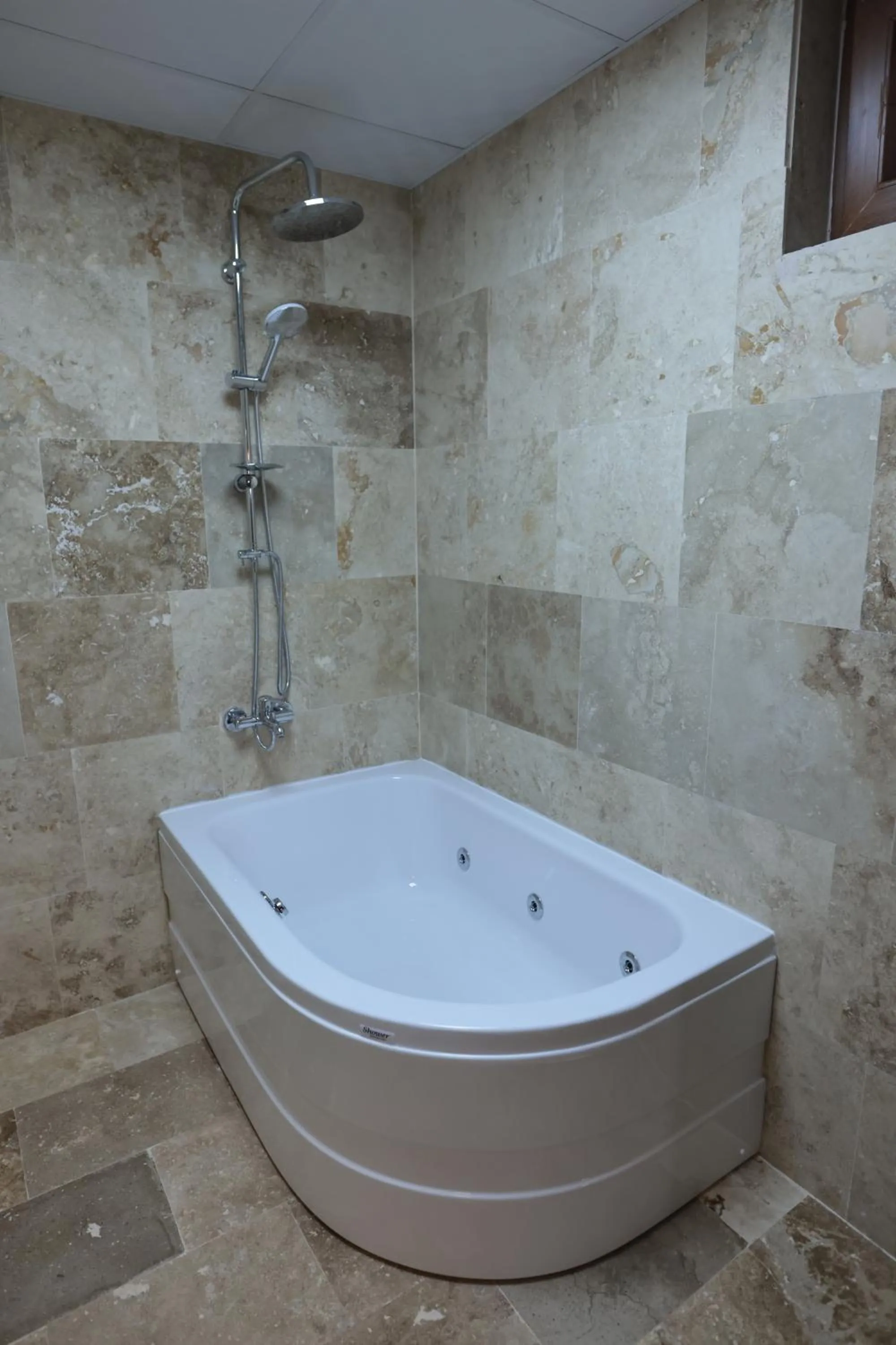 Stone Owl Otel & Restaurant