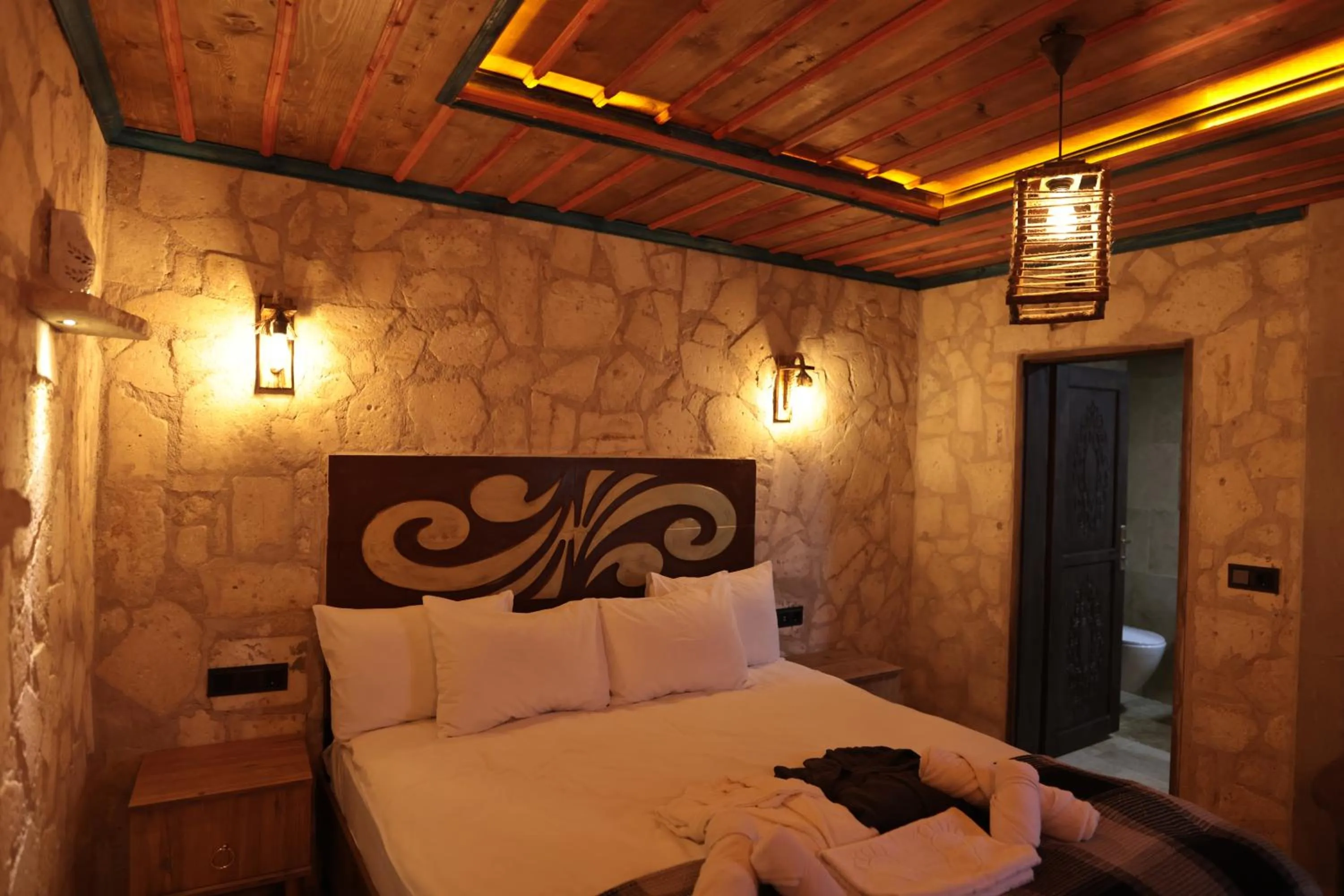 Bed in Stone Owl Otel & Restaurant