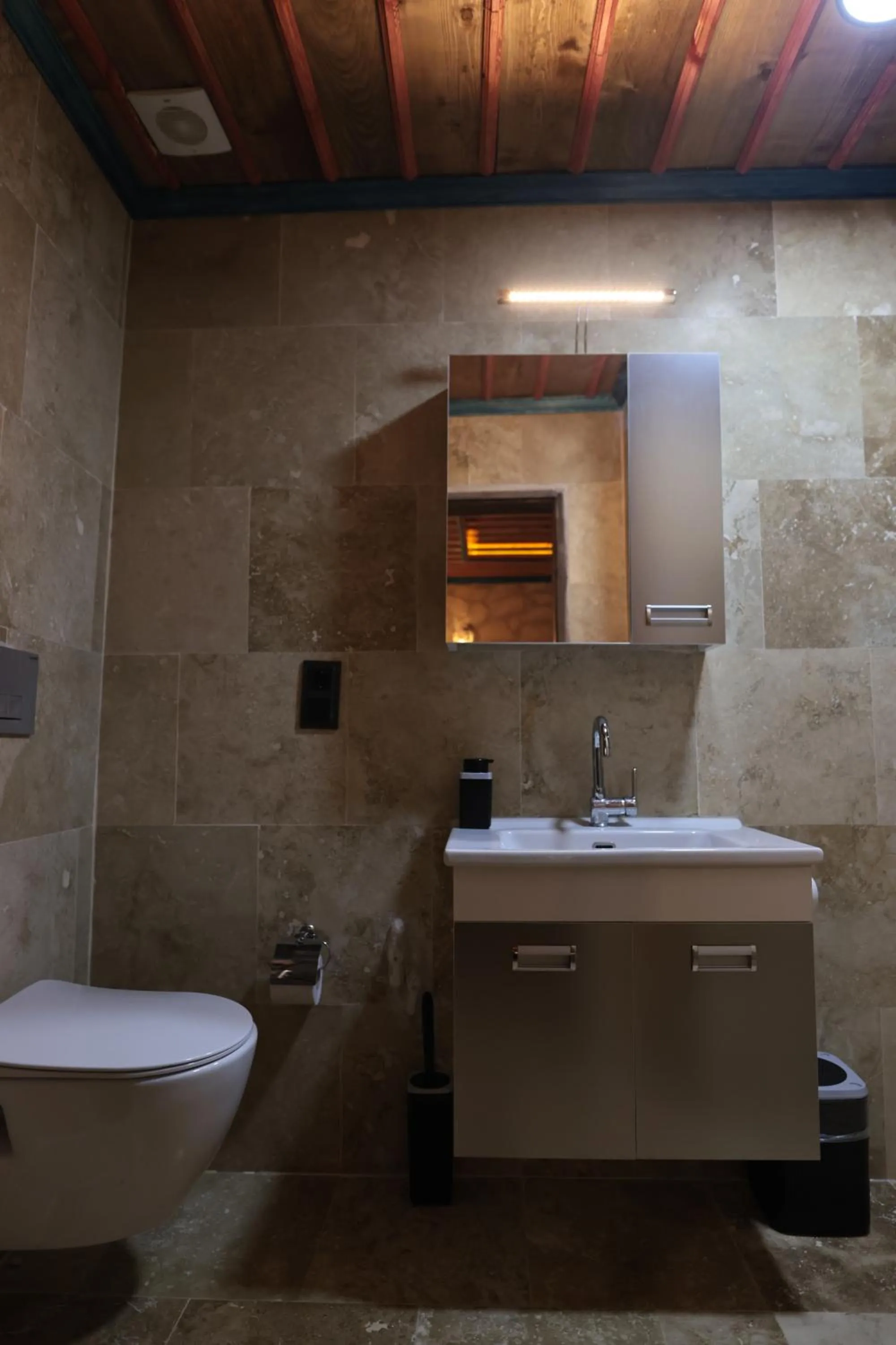 Stone Owl Otel & Restaurant