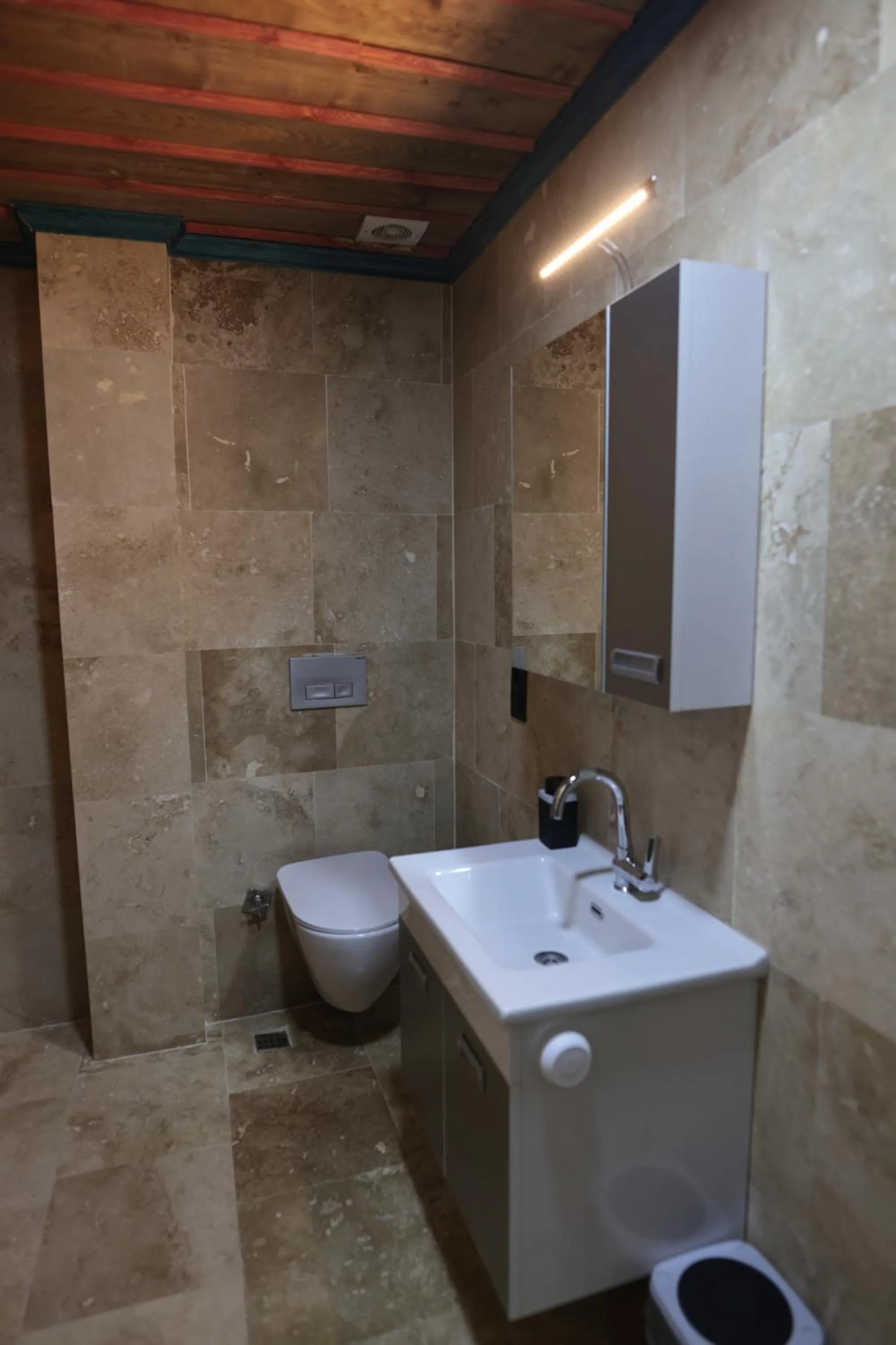 Stone Owl Otel & Restaurant