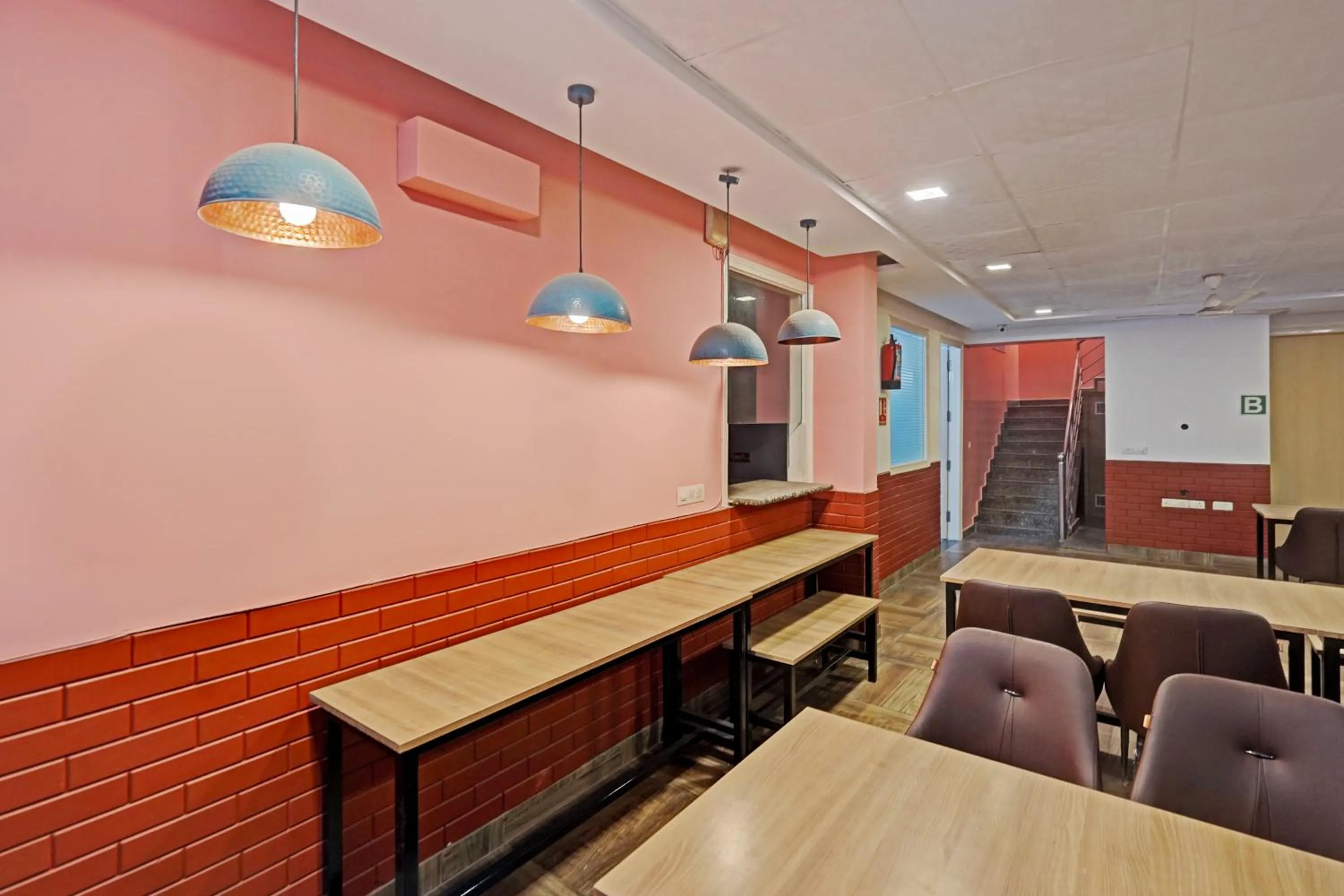 Kitchen or kitchenette in The Byke Express Medicity Near Medanta