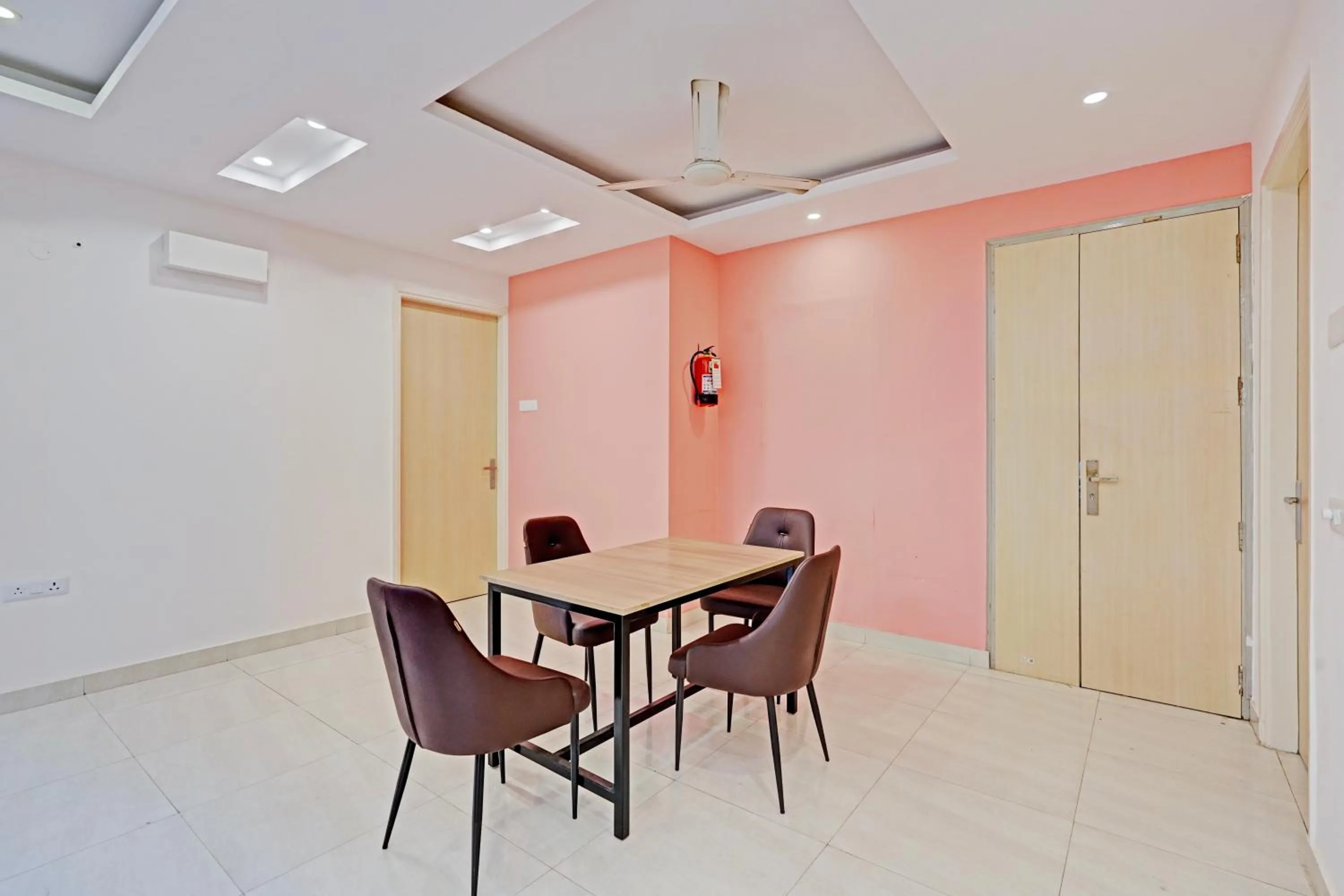 Seating area in The Byke Express Medicity Near Medanta