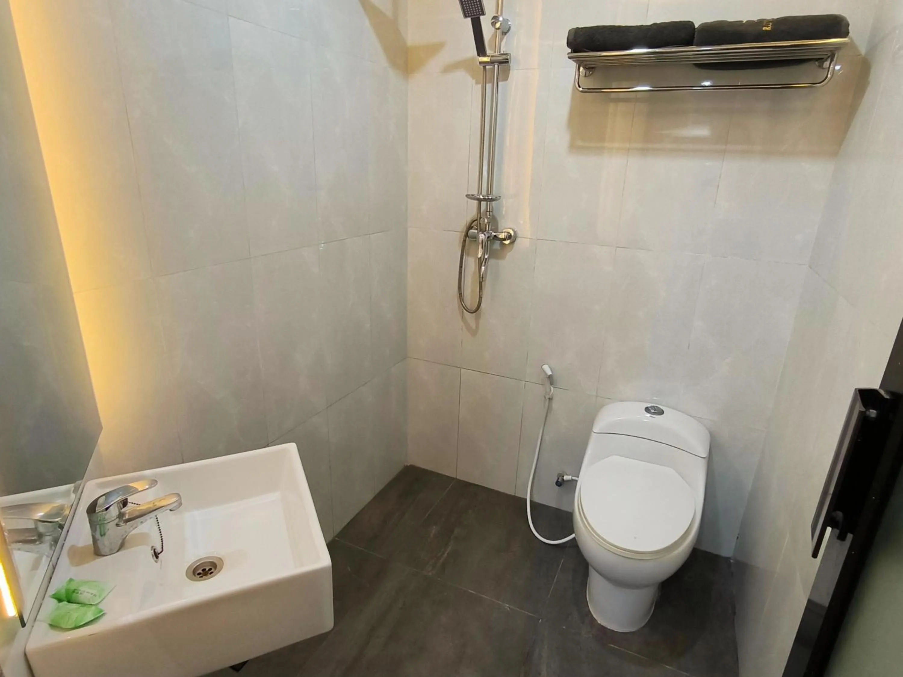 Royal Kencana Hotel powered by Cocotel