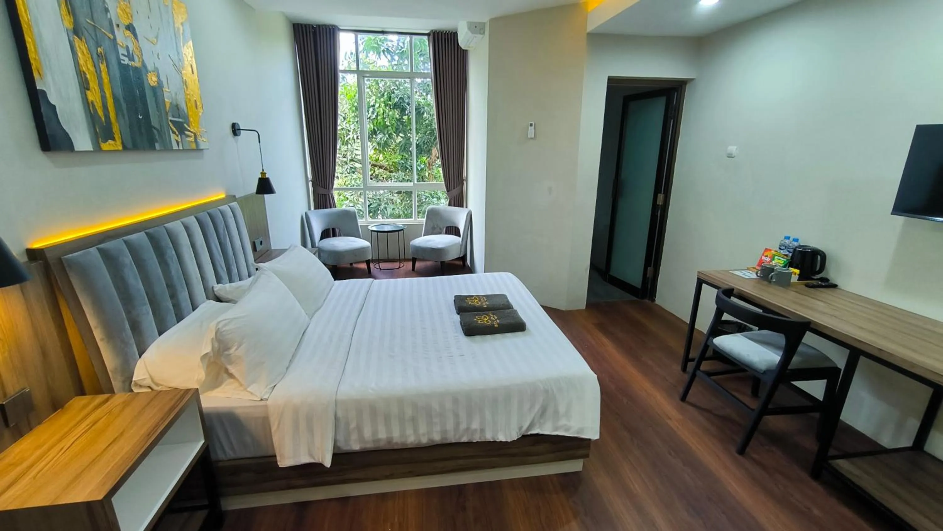 Bed in Royal Kencana Hotel powered by Cocotel