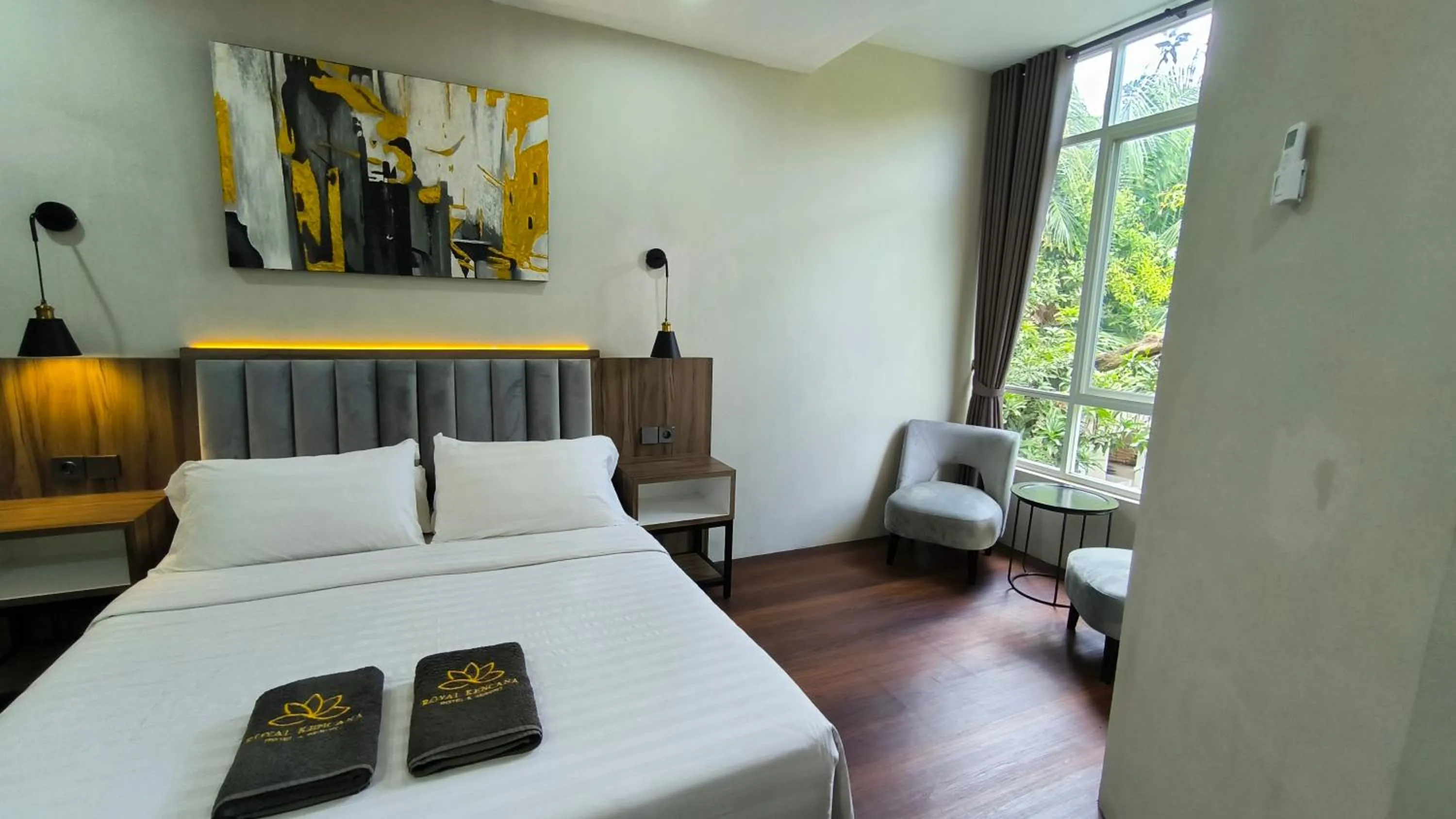Bed in Royal Kencana Hotel powered by Cocotel