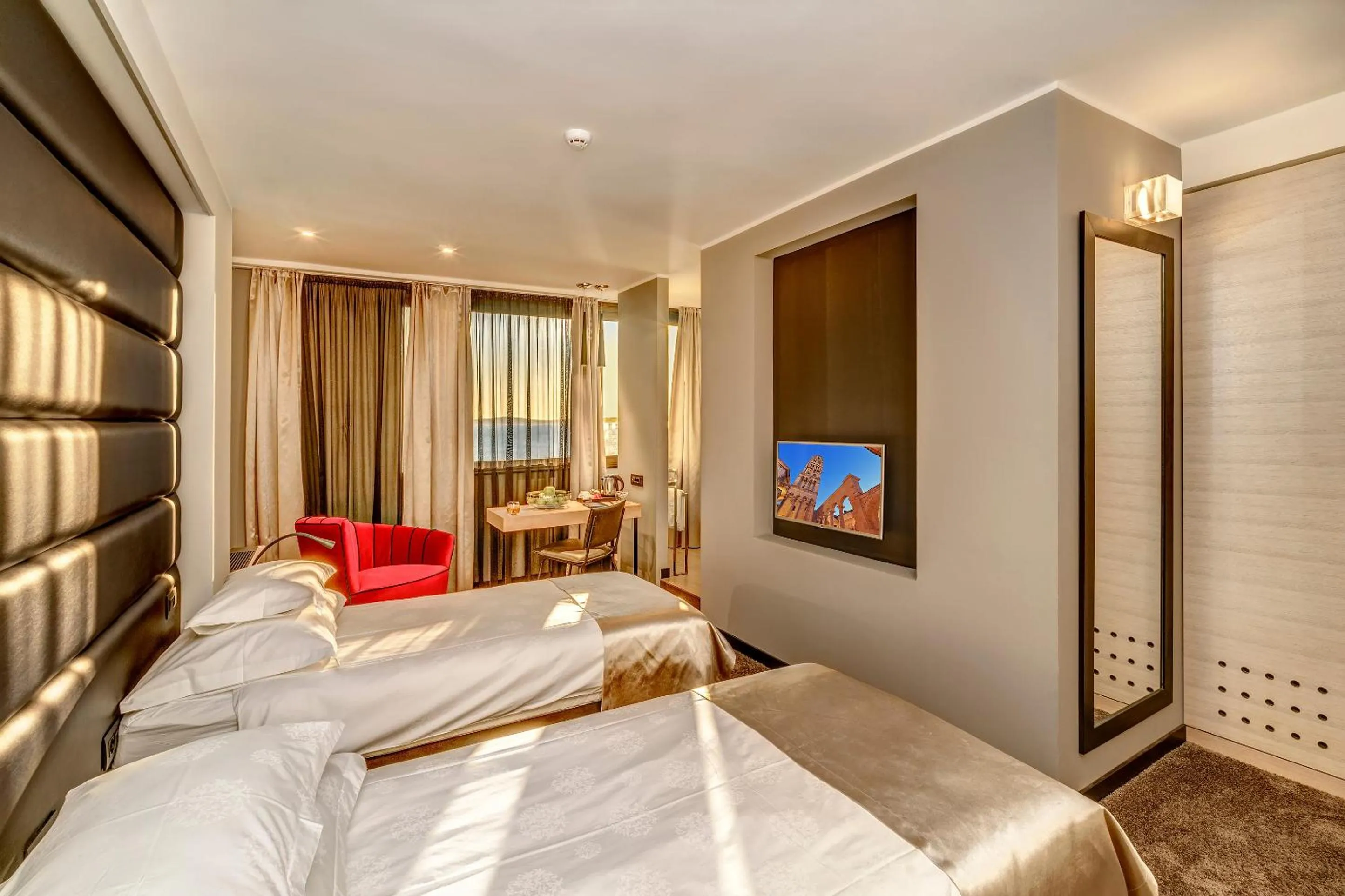 Sea view, Bed in The View Luxury Rooms