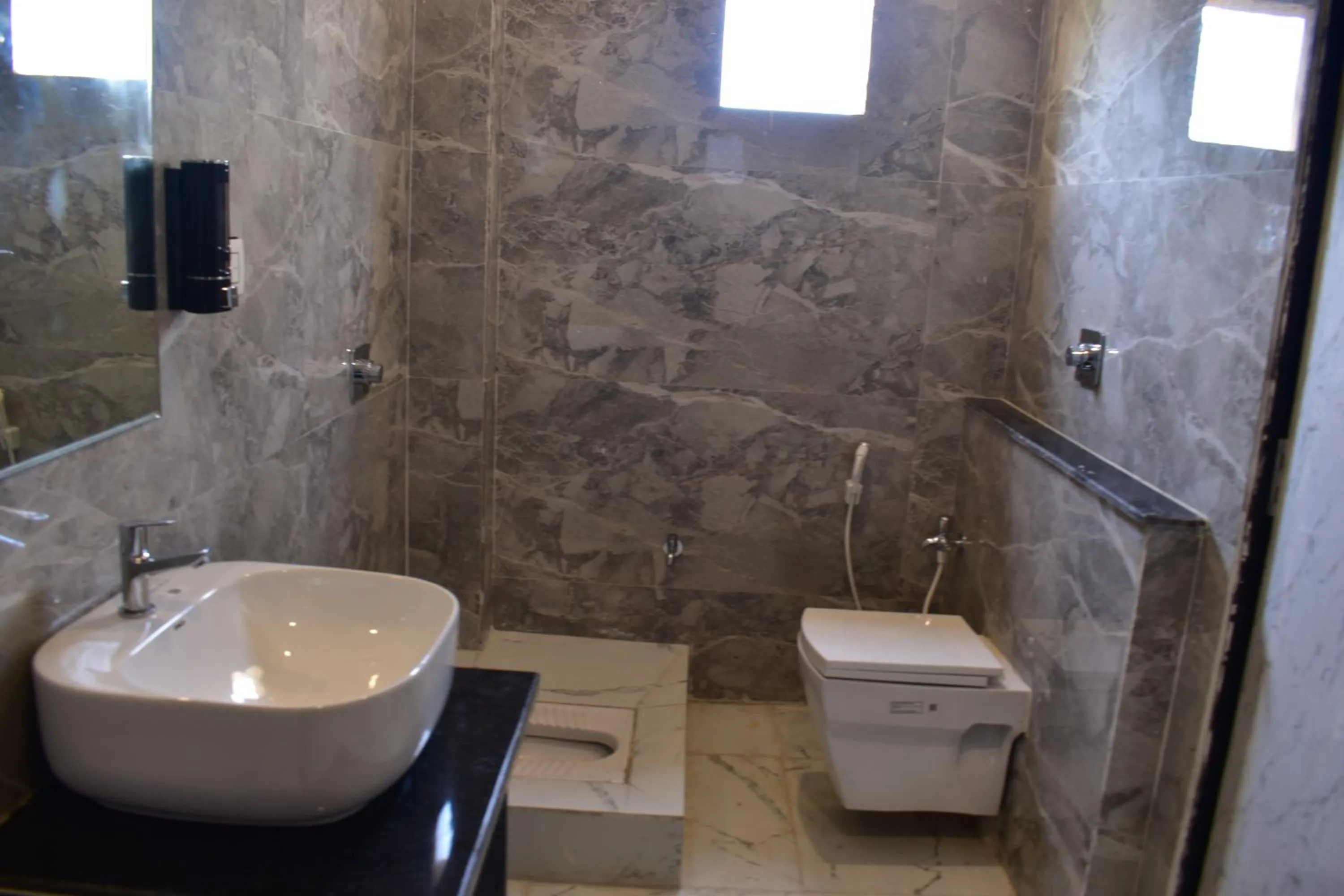 Bathroom in Hotel Kusum Palace