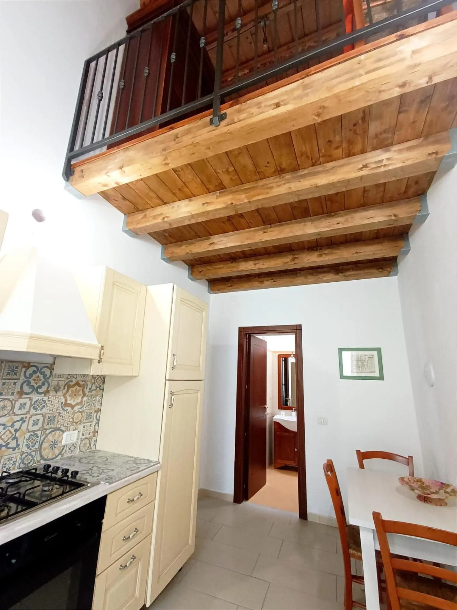 Kitchen or kitchenette in Morfeo Charming Rooms & Relax