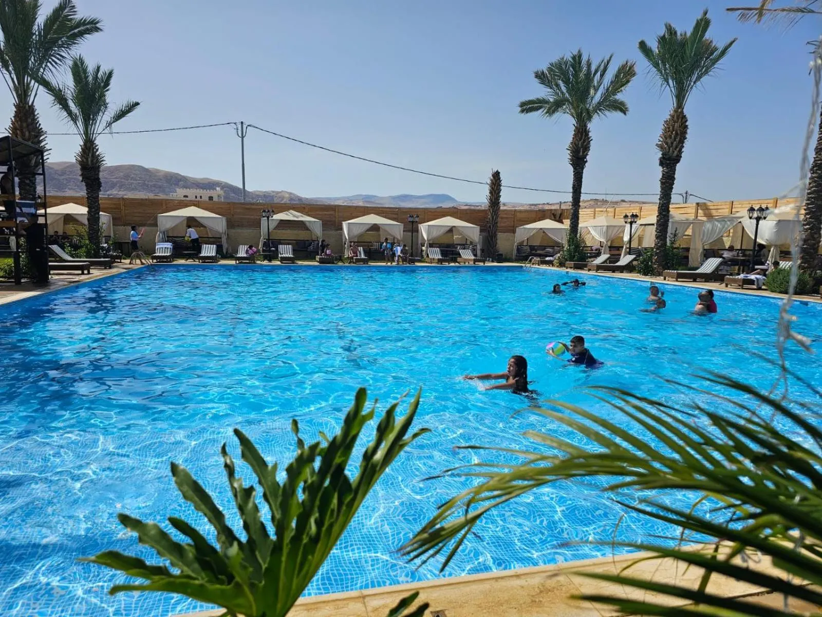 Qasr alnkheel resort and hotel