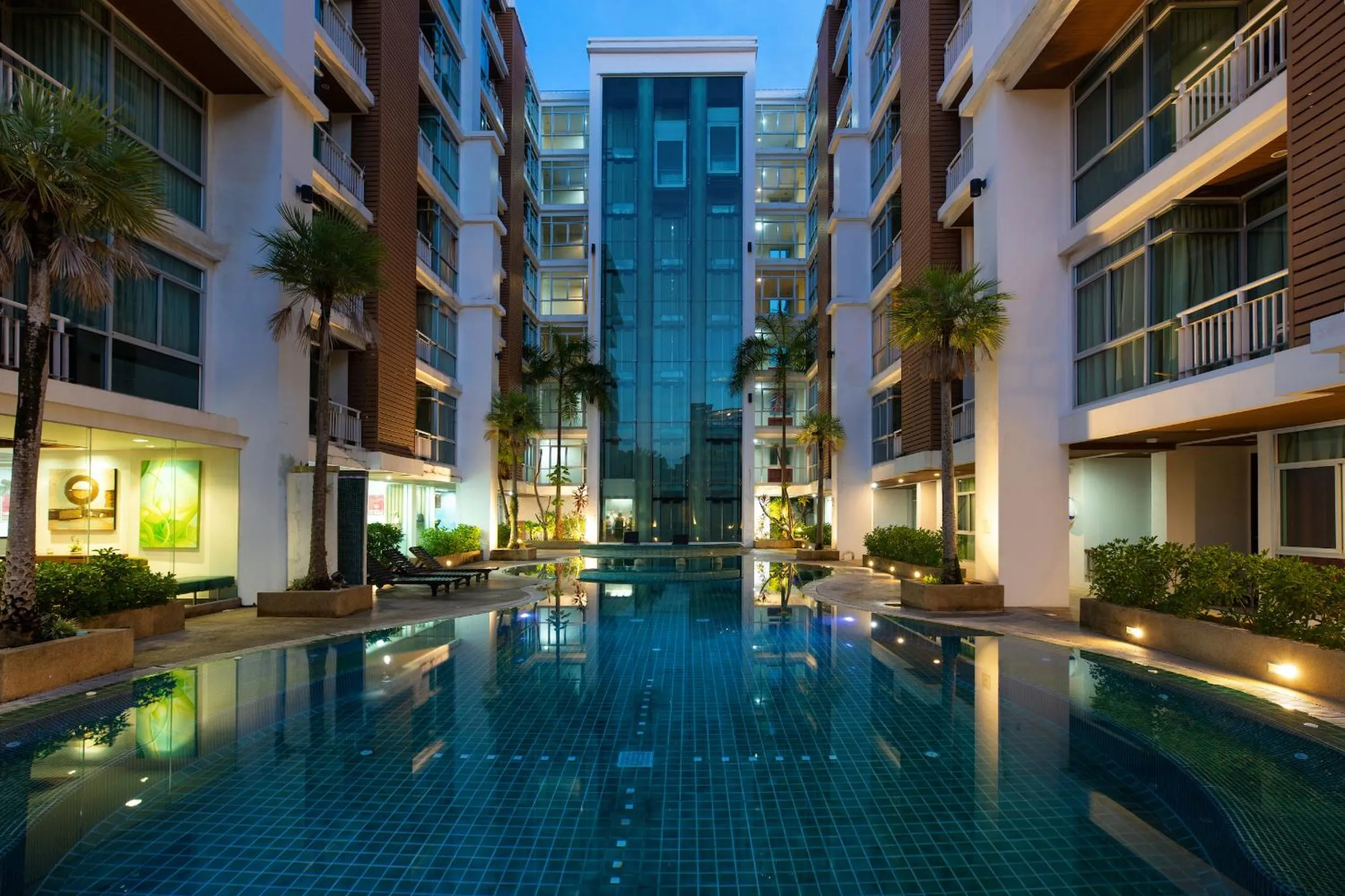 Swimming pool in iCheck inn Residences Patong