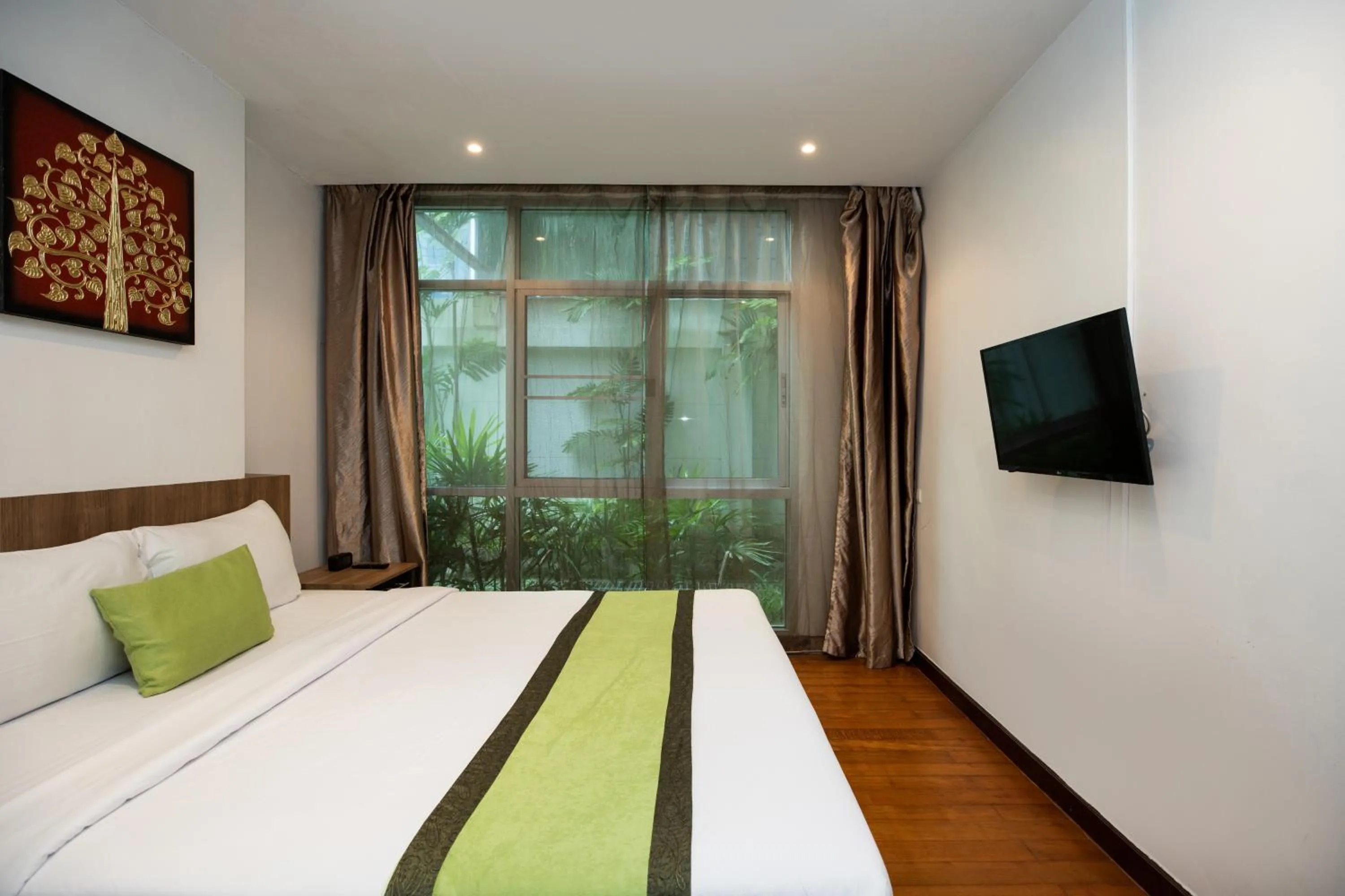Communal lounge/ TV room, Bed in iCheck inn Residences Patong