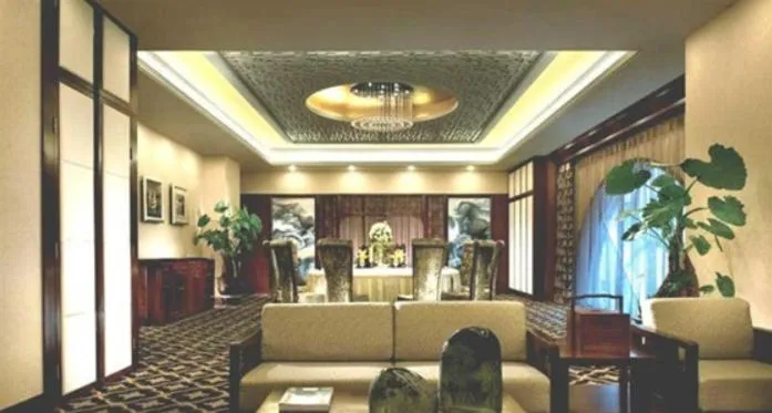 Restaurant/places to eat in Ramada Plaza Tianlu Hotel