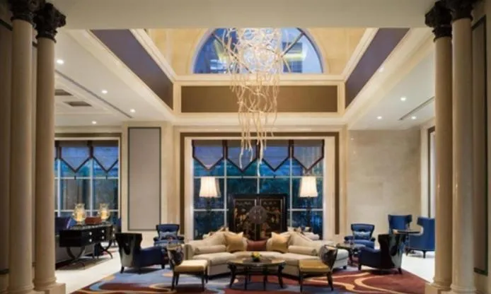 Lobby or reception in Ramada Plaza Tianlu Hotel