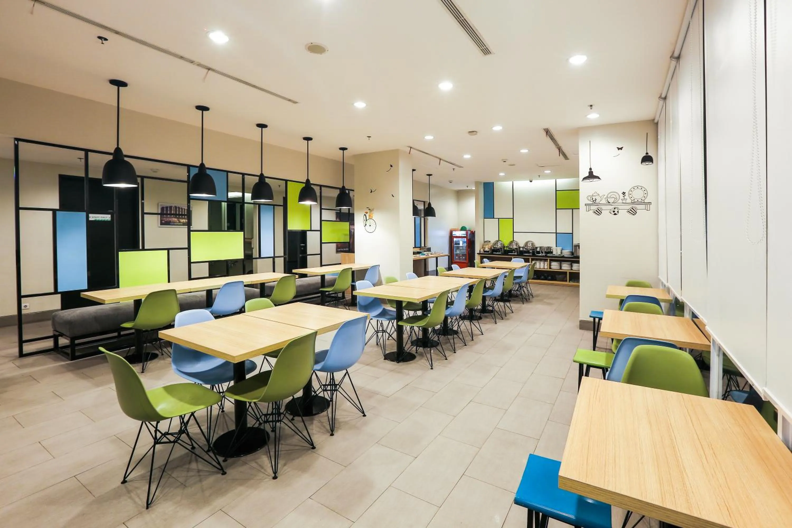 Restaurant/places to eat in Hotel Citradream Semarang