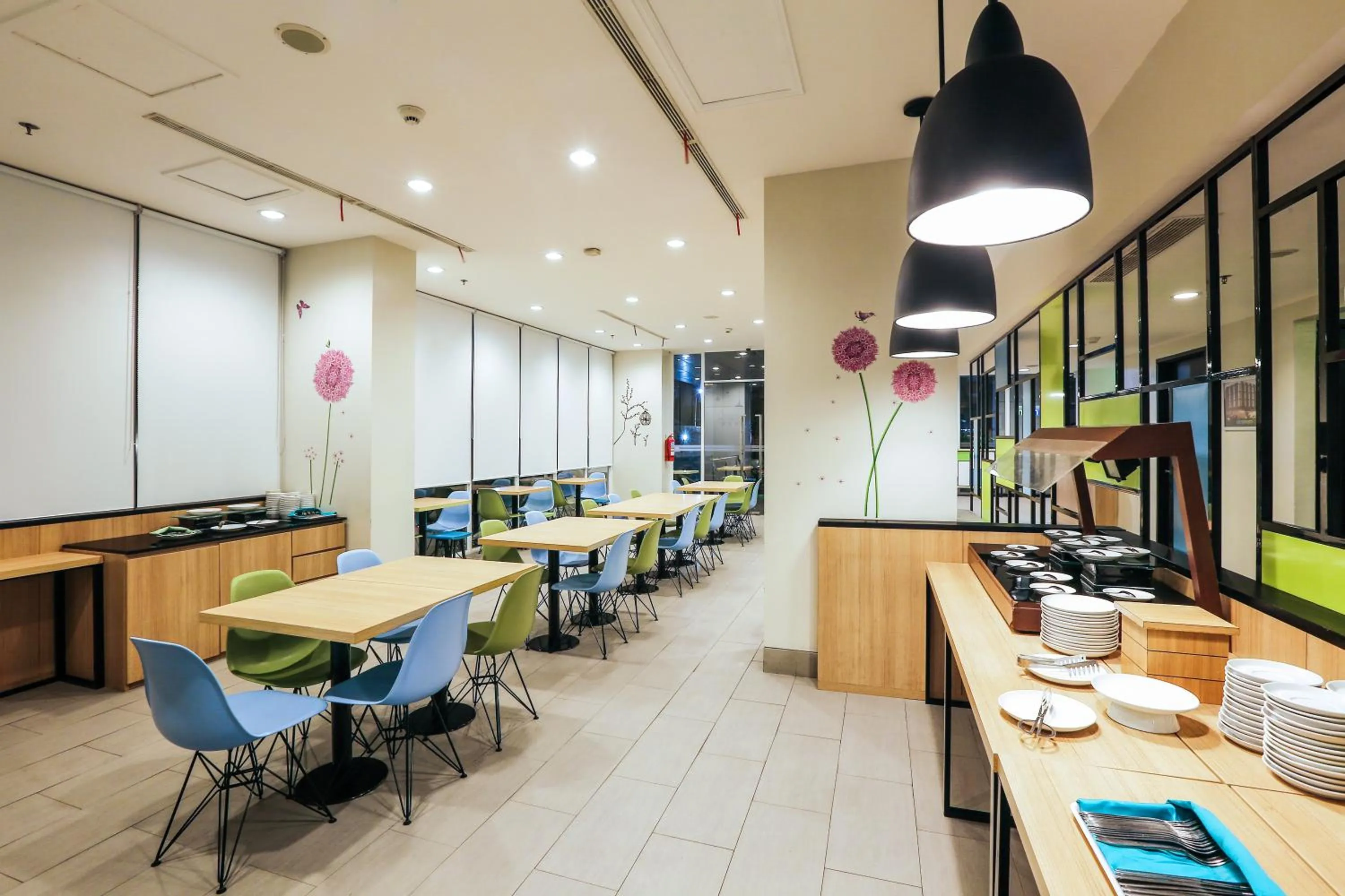 Restaurant/places to eat in Hotel Citradream Semarang