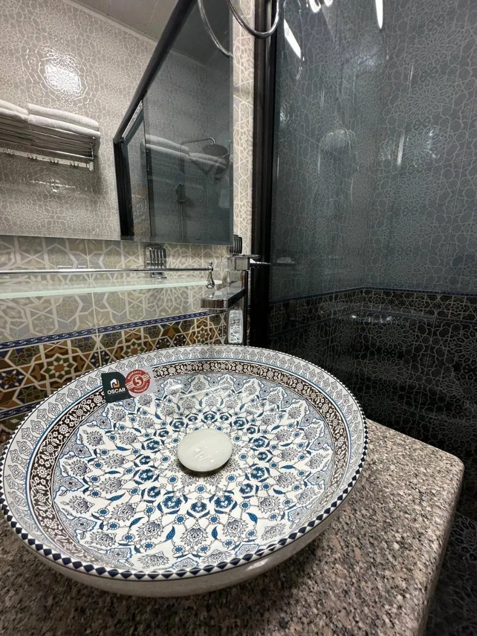 Shower in AMIRAN Boutique