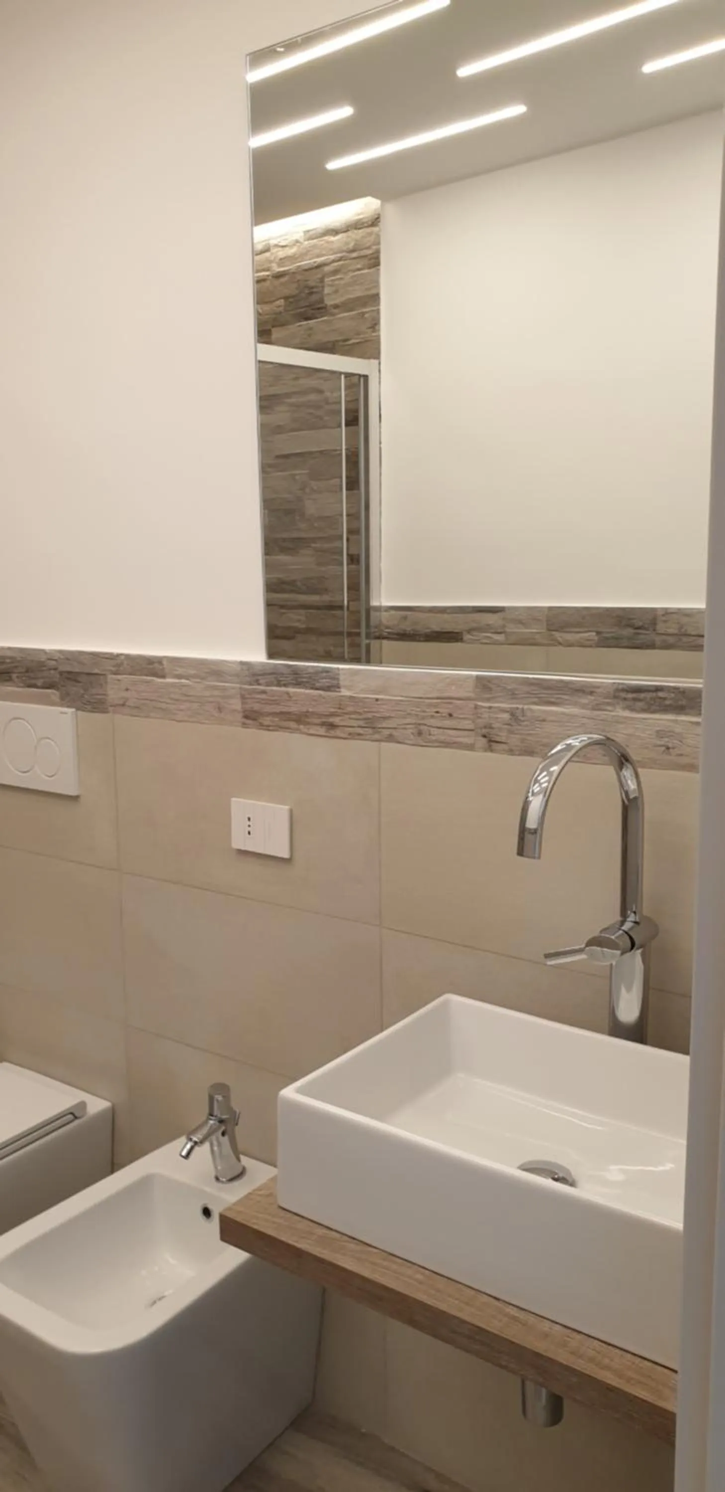 Toilet in Maison D'Art