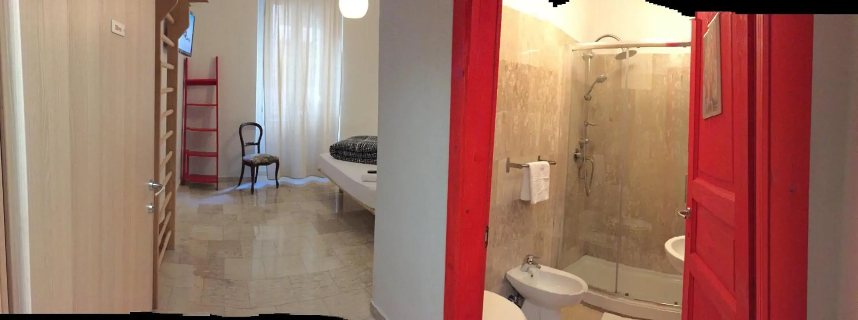 Double Room in Roma Art Rooms Double Room in Roma Art Rooms