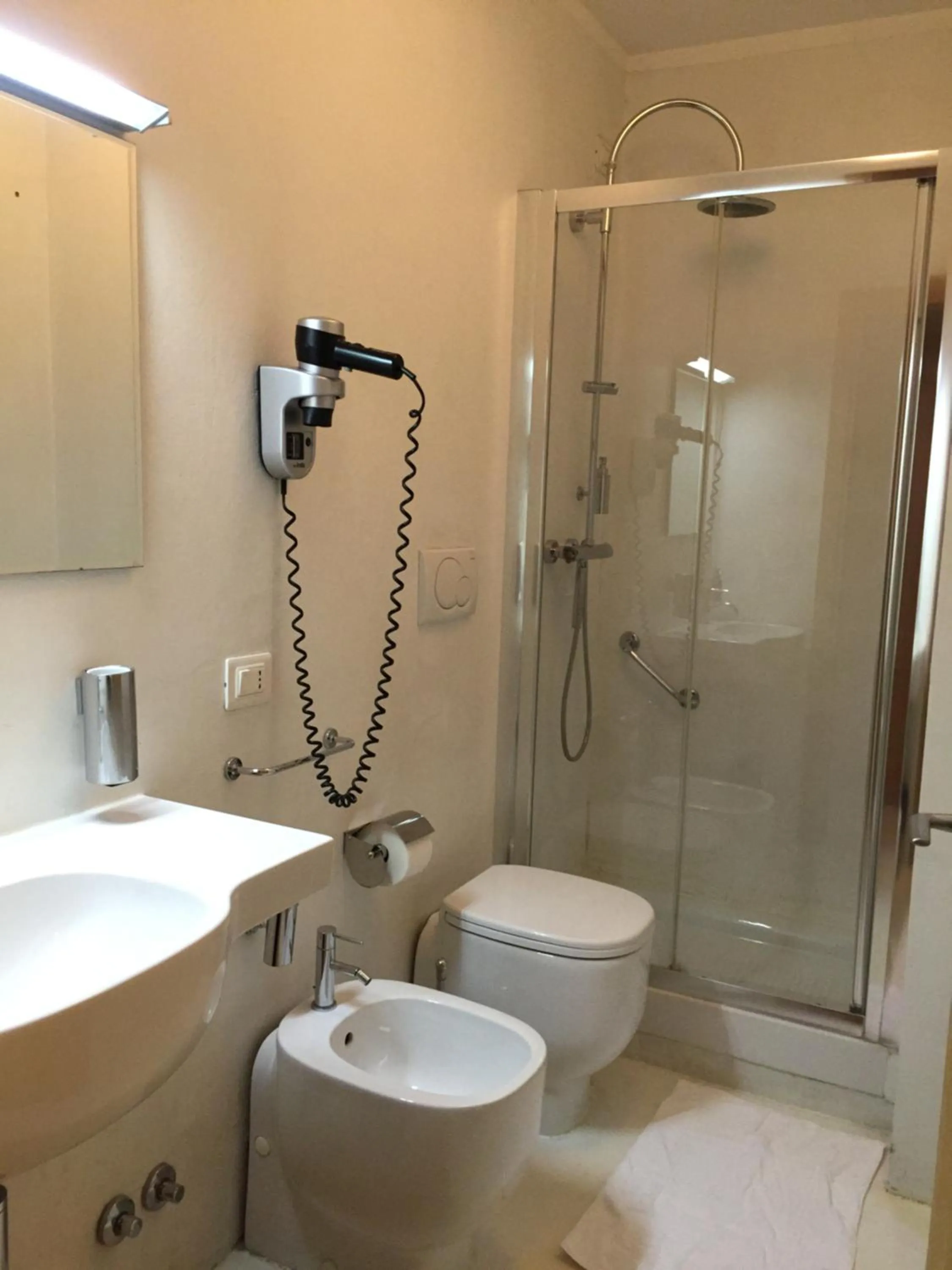 Bathroom in Roma Art Rooms