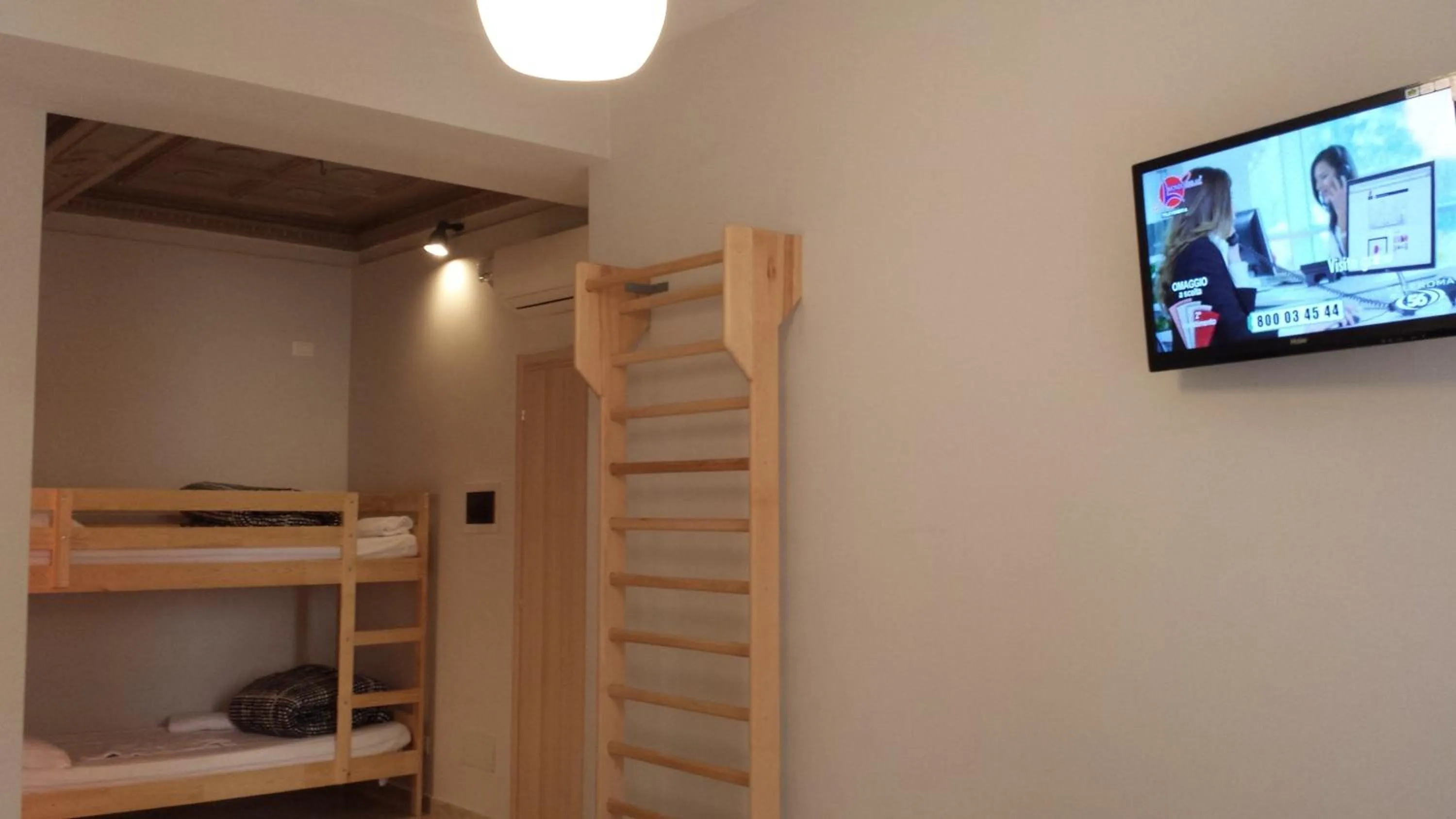 Bed in Roma Art Rooms