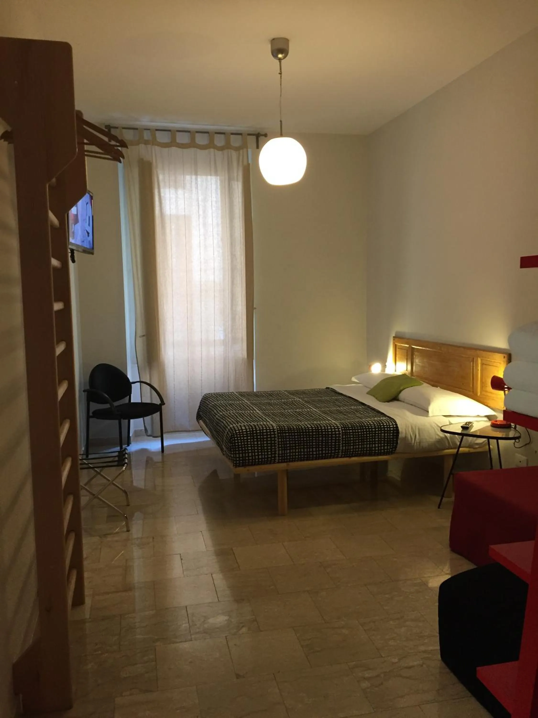 Photo of the whole room, Bed in Roma Art Rooms