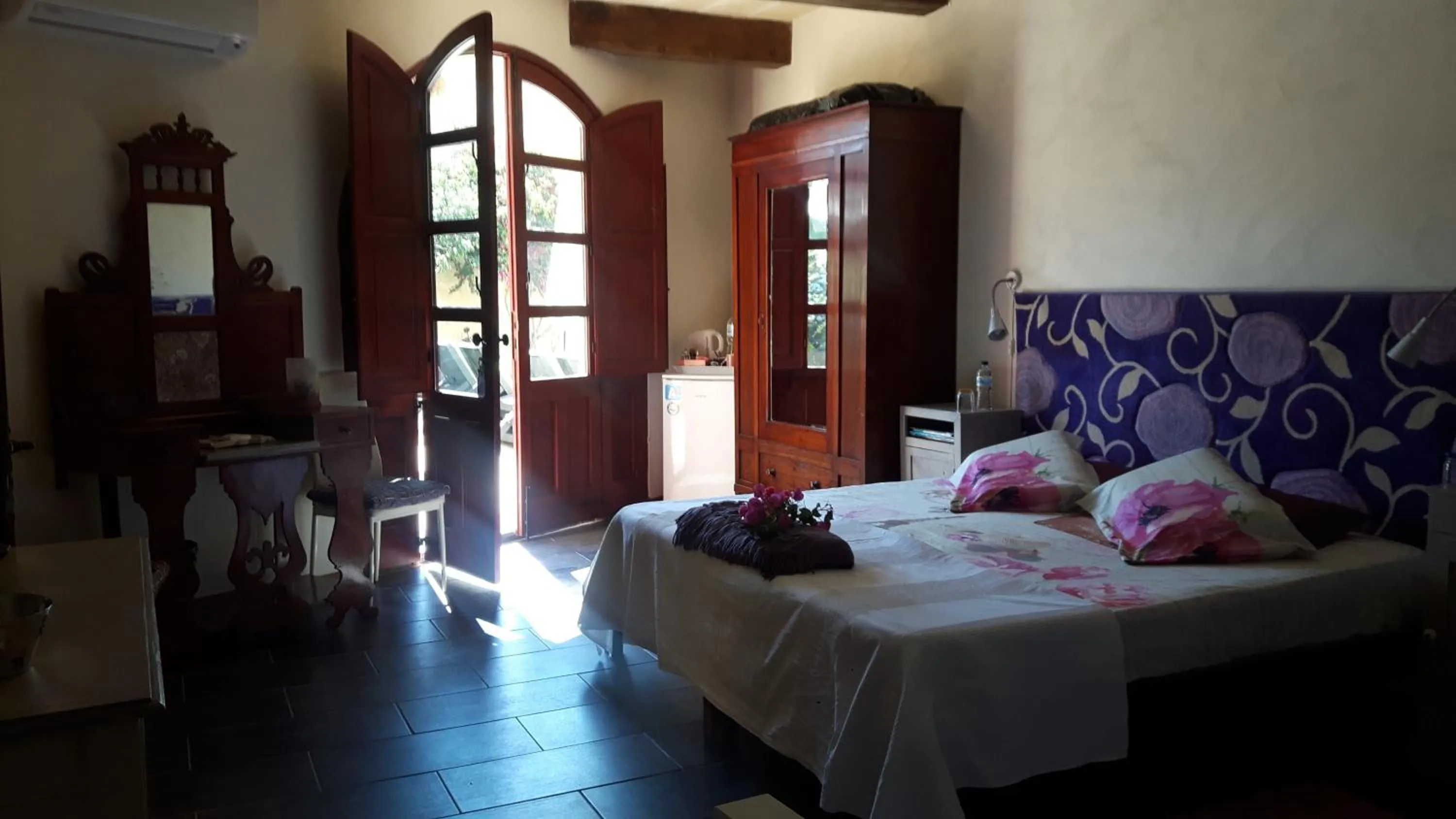 Photo of the whole room, Bed in Charming B&B Dar Ta Zeppi