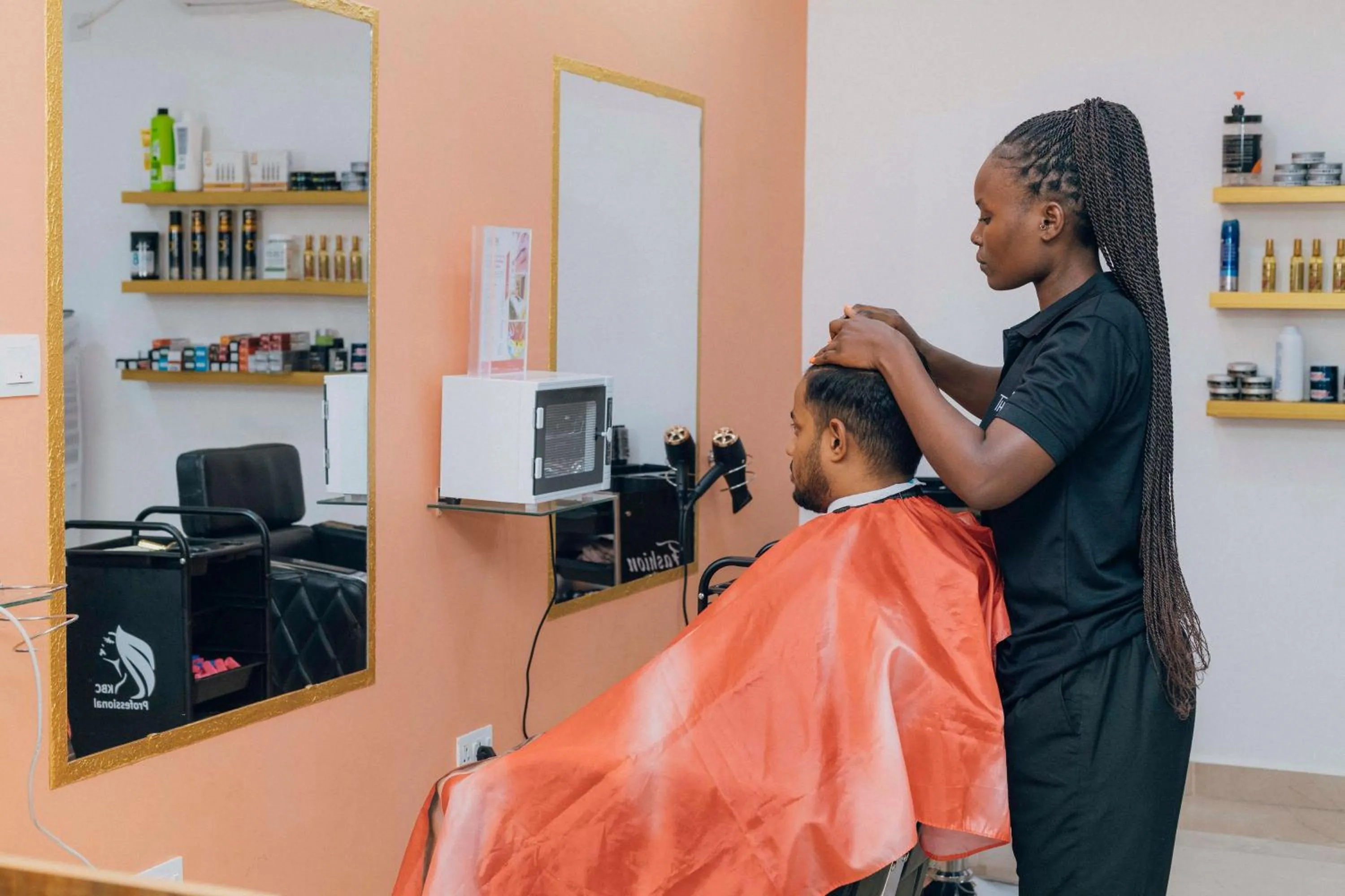 The Hut Restaurant & Boutique Hotel