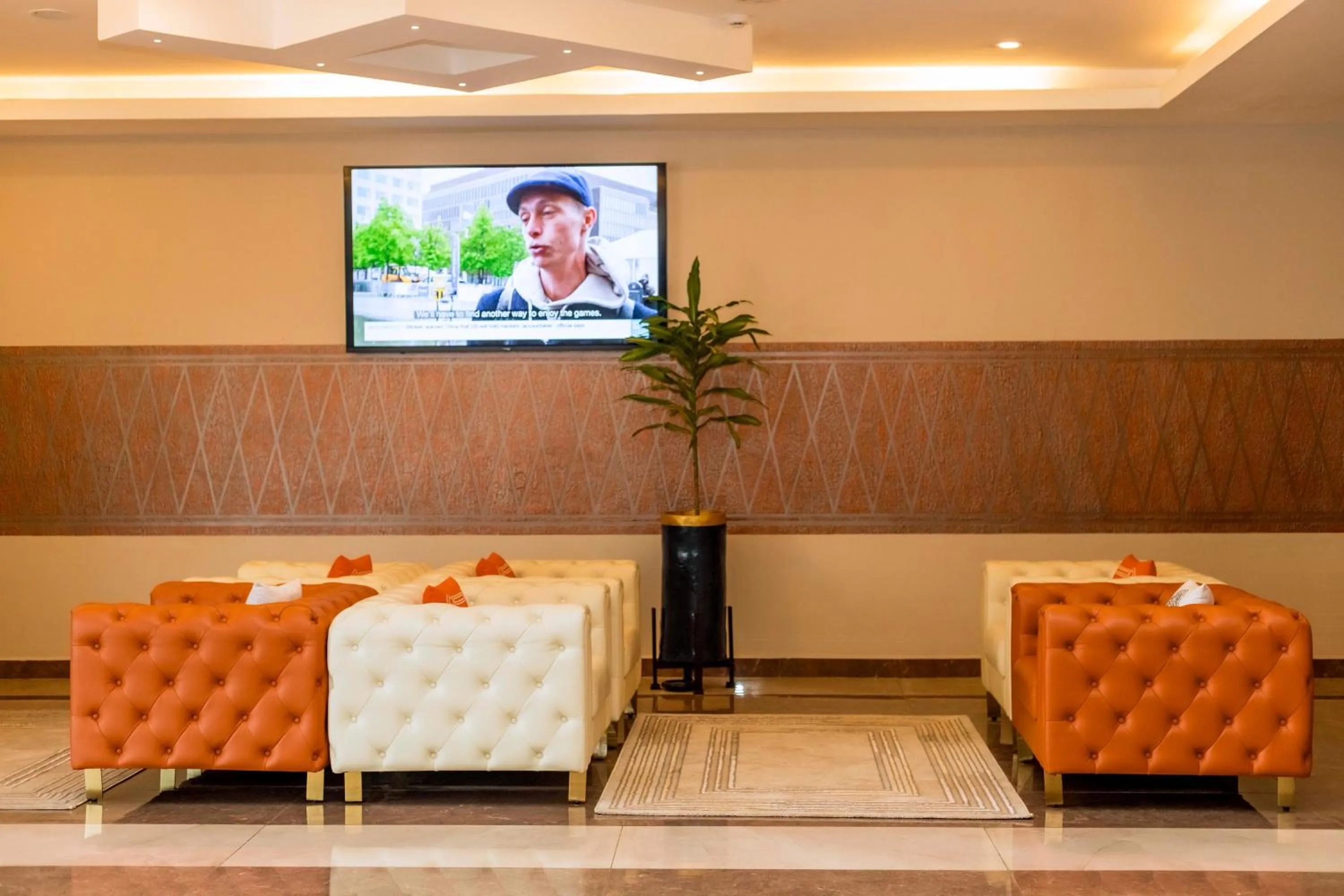 The Hut Restaurant & Boutique Hotel