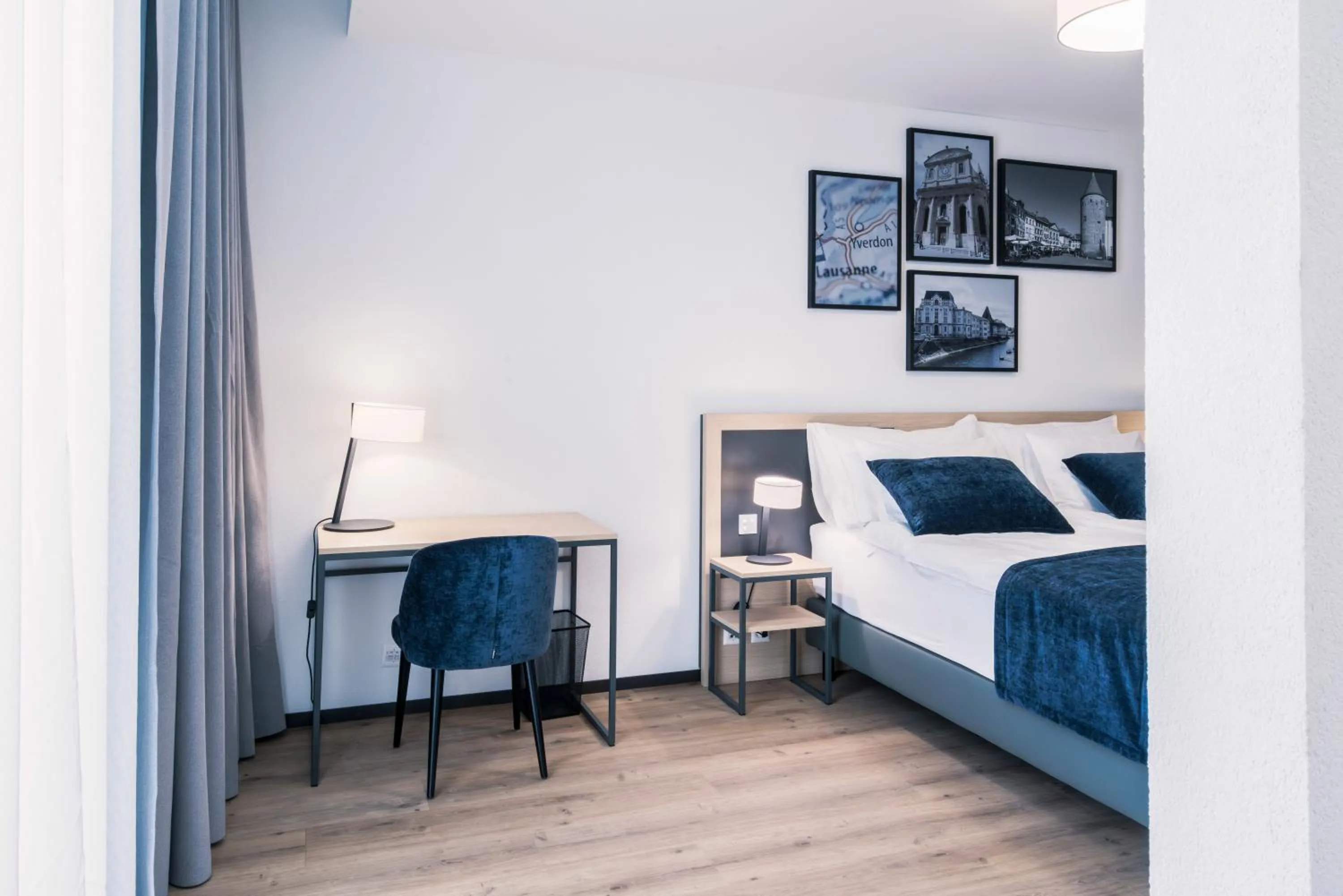 hair dresser, Bed in YParc Hôtel