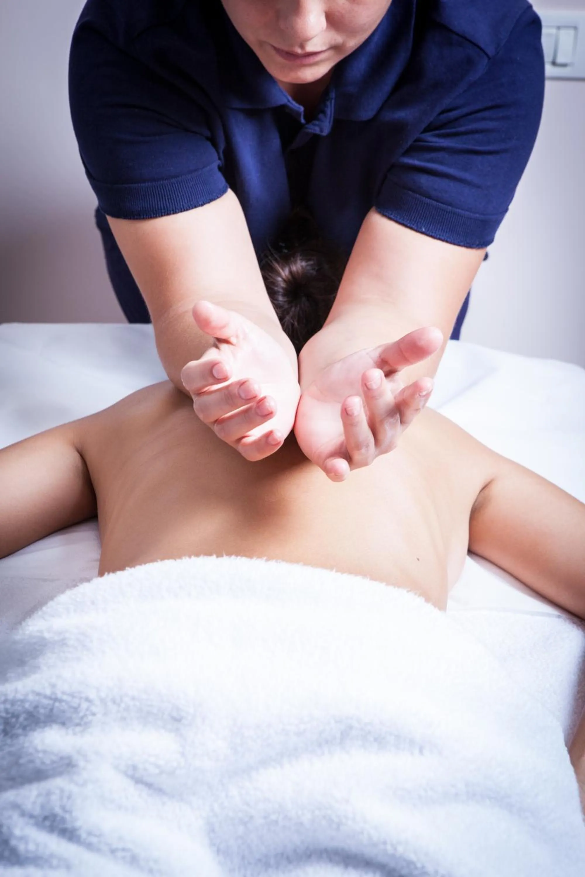 Massage in West Plaza Residence