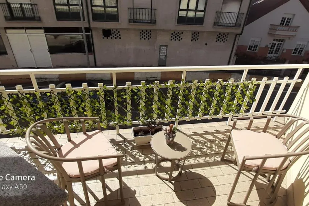 Balcony/Terrace in Arrochela apartamento