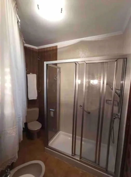 Shower in Arrochela apartamento