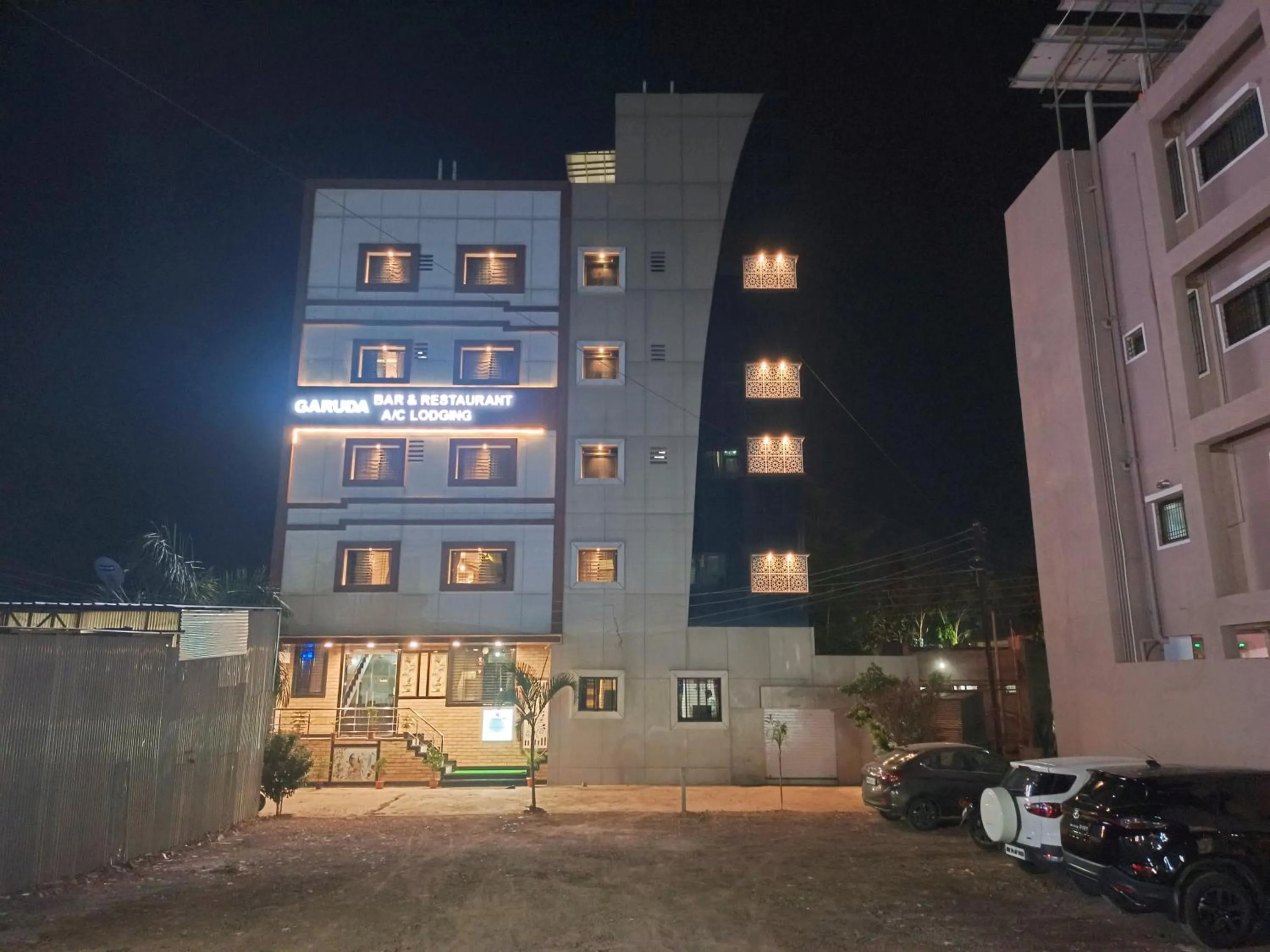Property building in Hotel Garuda Executive Latur