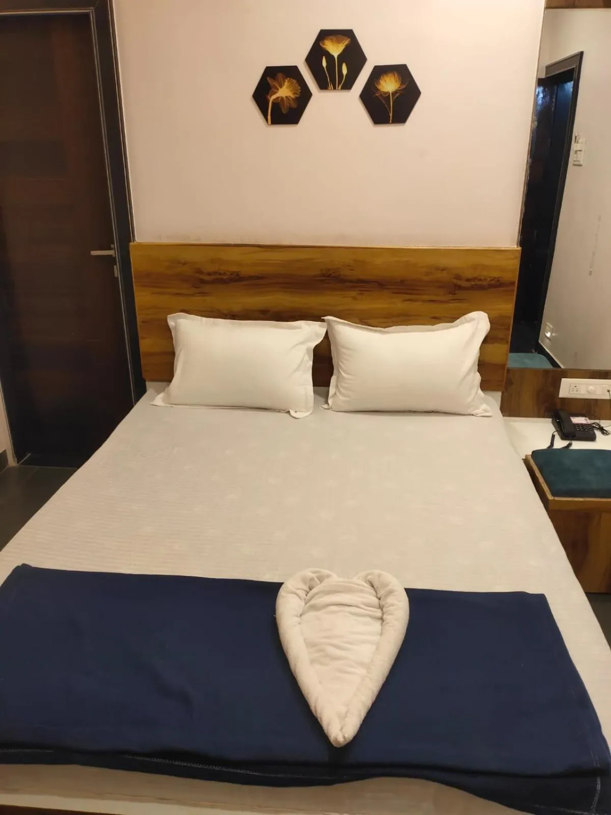 Bed in Hotel Garuda Executive Latur