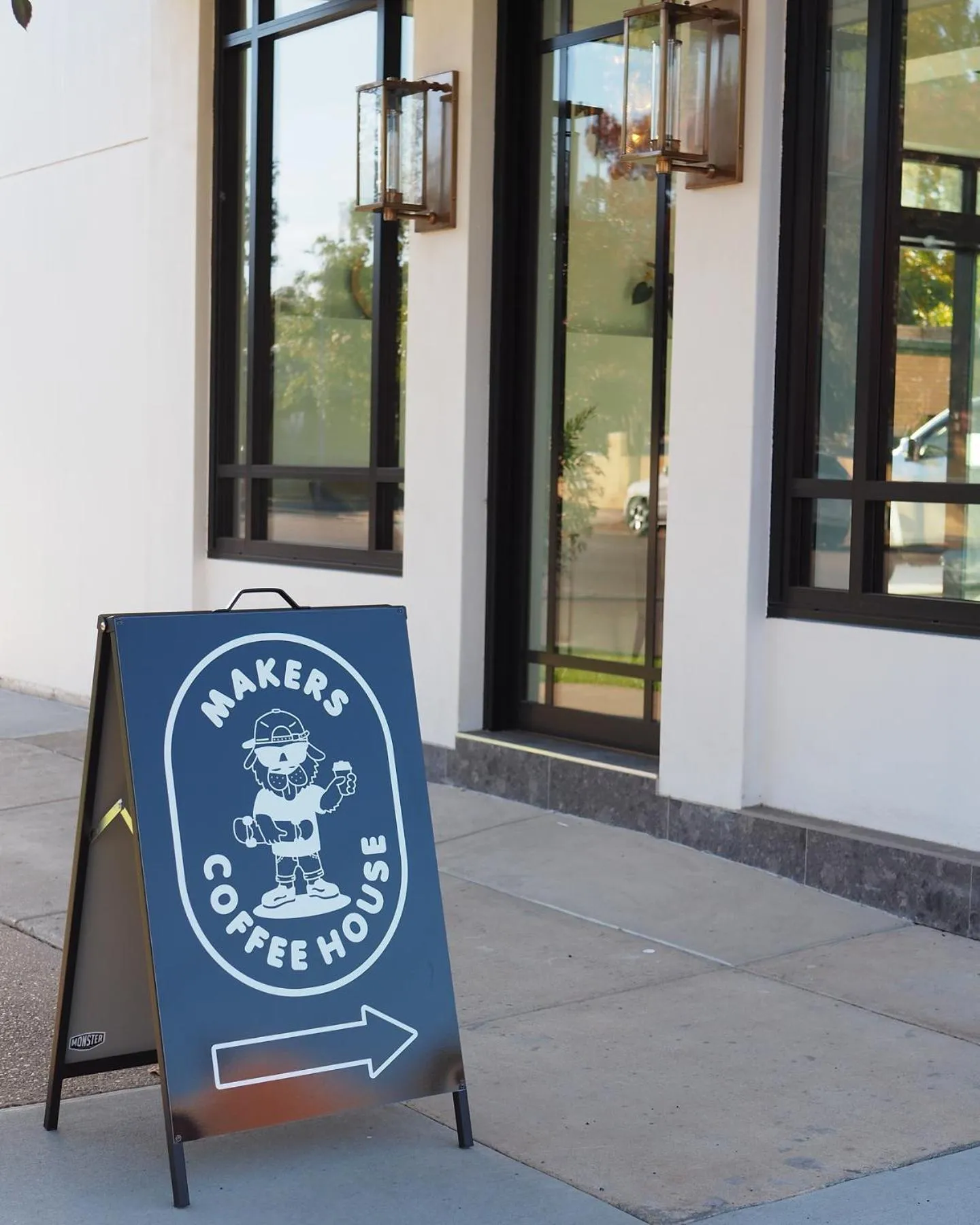 Coffee/tea facilities in St Hugh Hotel Wagga Wagga
