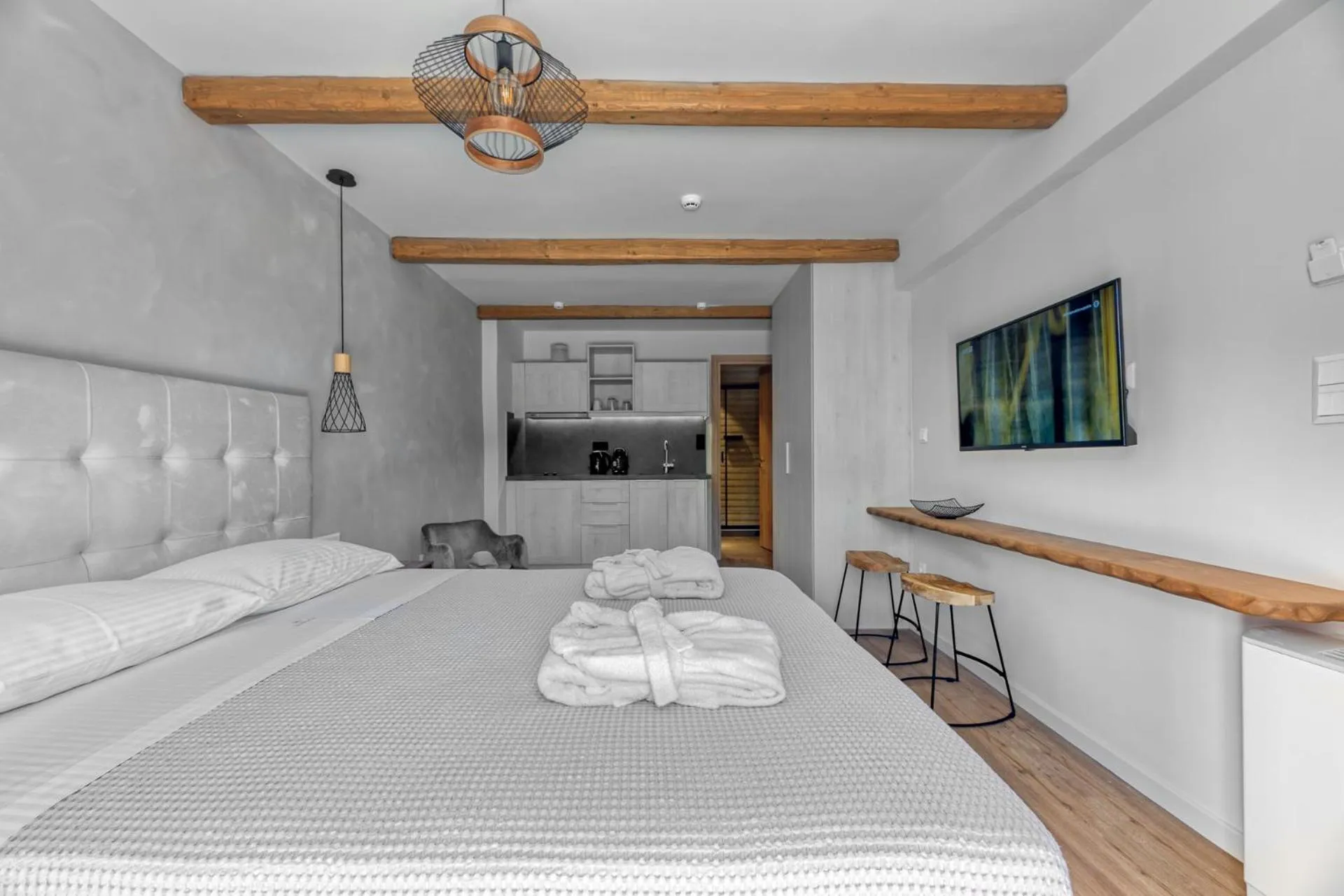 TV and multimedia, Bed in Komody Apartments