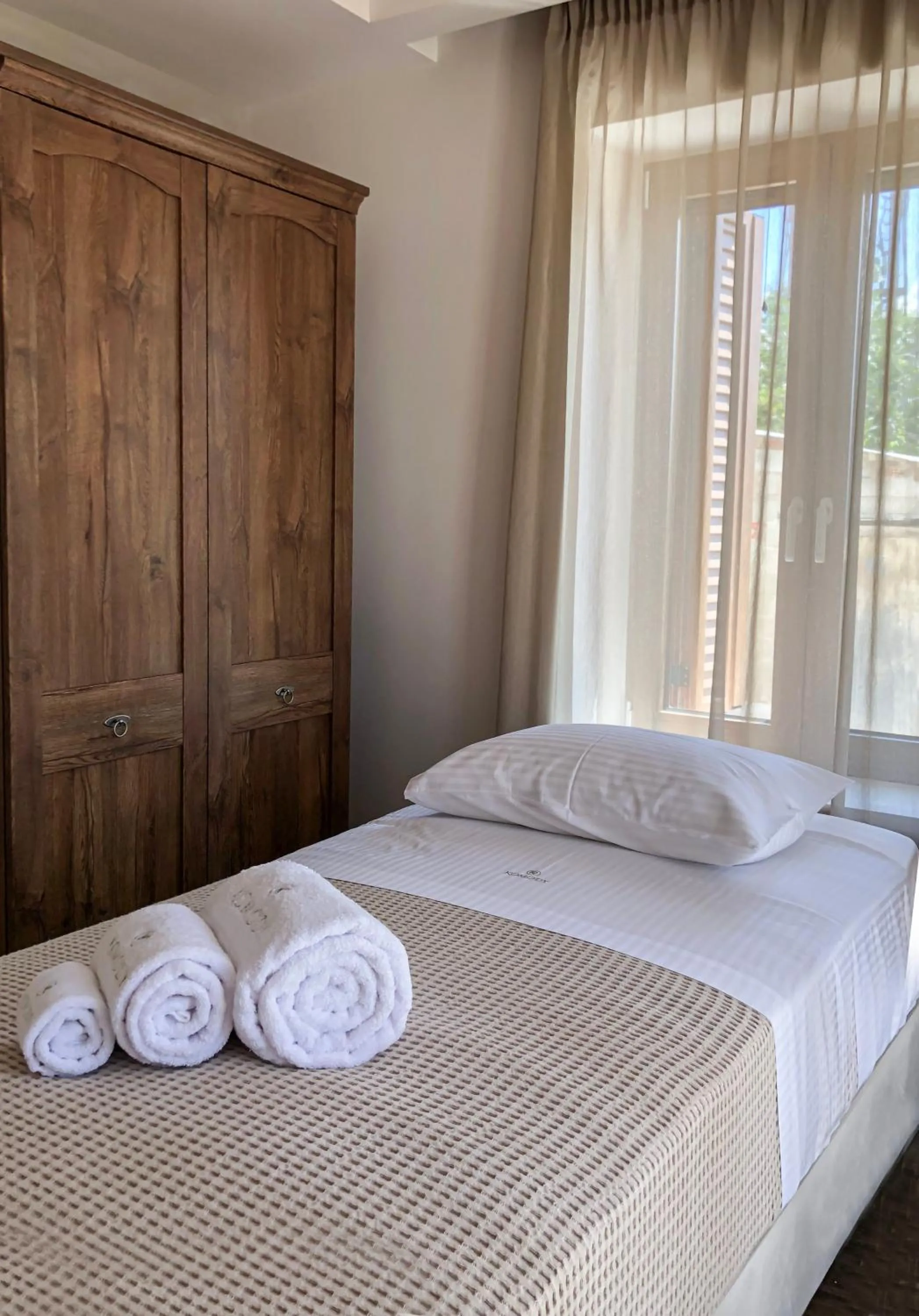 Bedroom, Bed in Komody Apartments