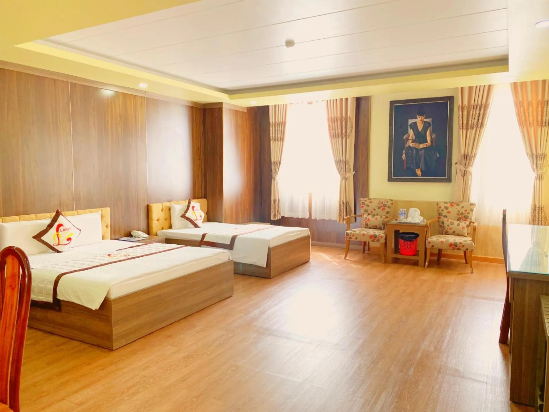 Photo of the whole room, Bed in Linh Phuong 8 Hotel - 24 hours stay