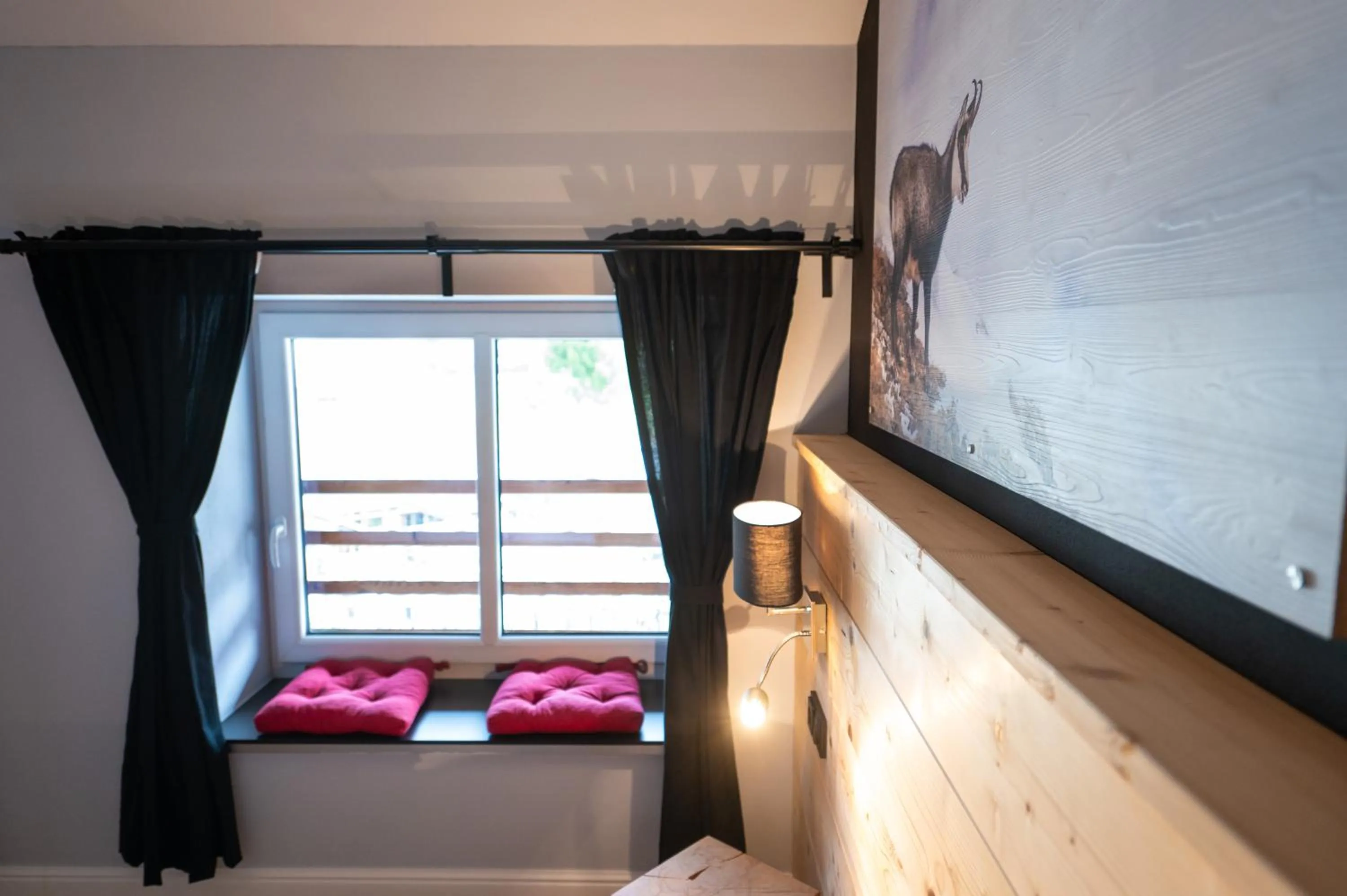 Photo of the whole room, Bed in Design Hotel ALPENLIEBE - - - - Boutique-Flair - - - -