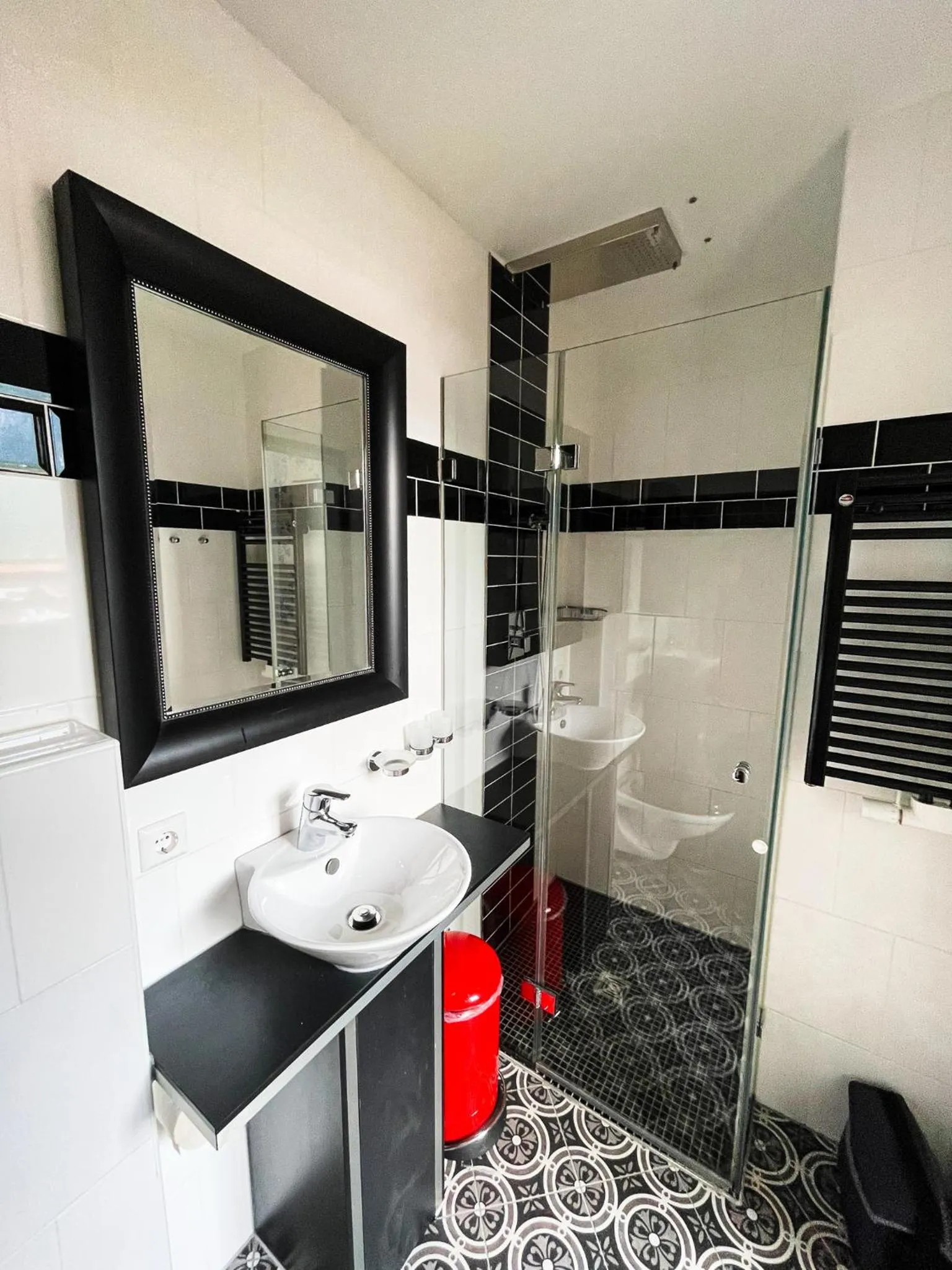 Bathroom in Design Hotel ALPENLIEBE - - - - Boutique-Flair - - - -