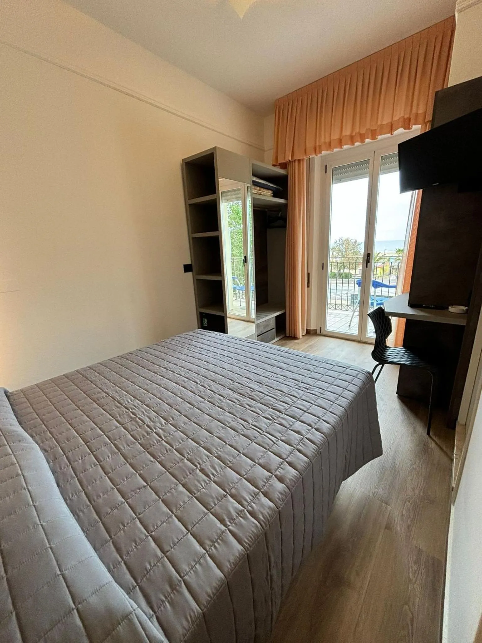 Bed in Hotel Cobalto