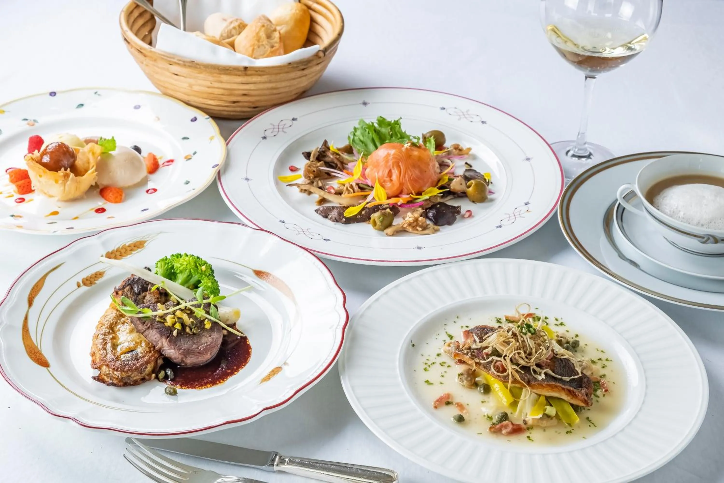 Food and drinks in Awashima Hotel