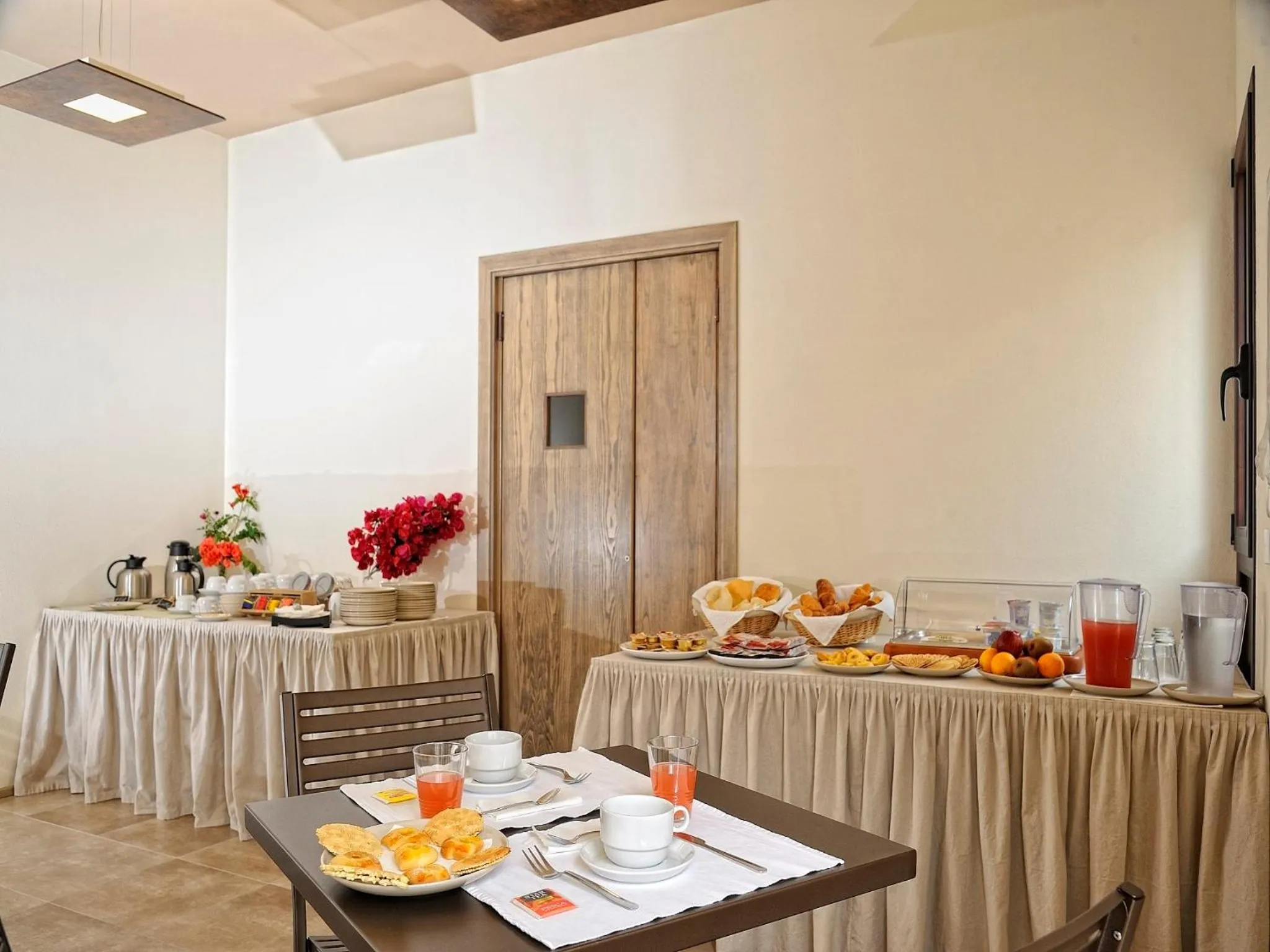 Food and drinks in B&B Le Cale