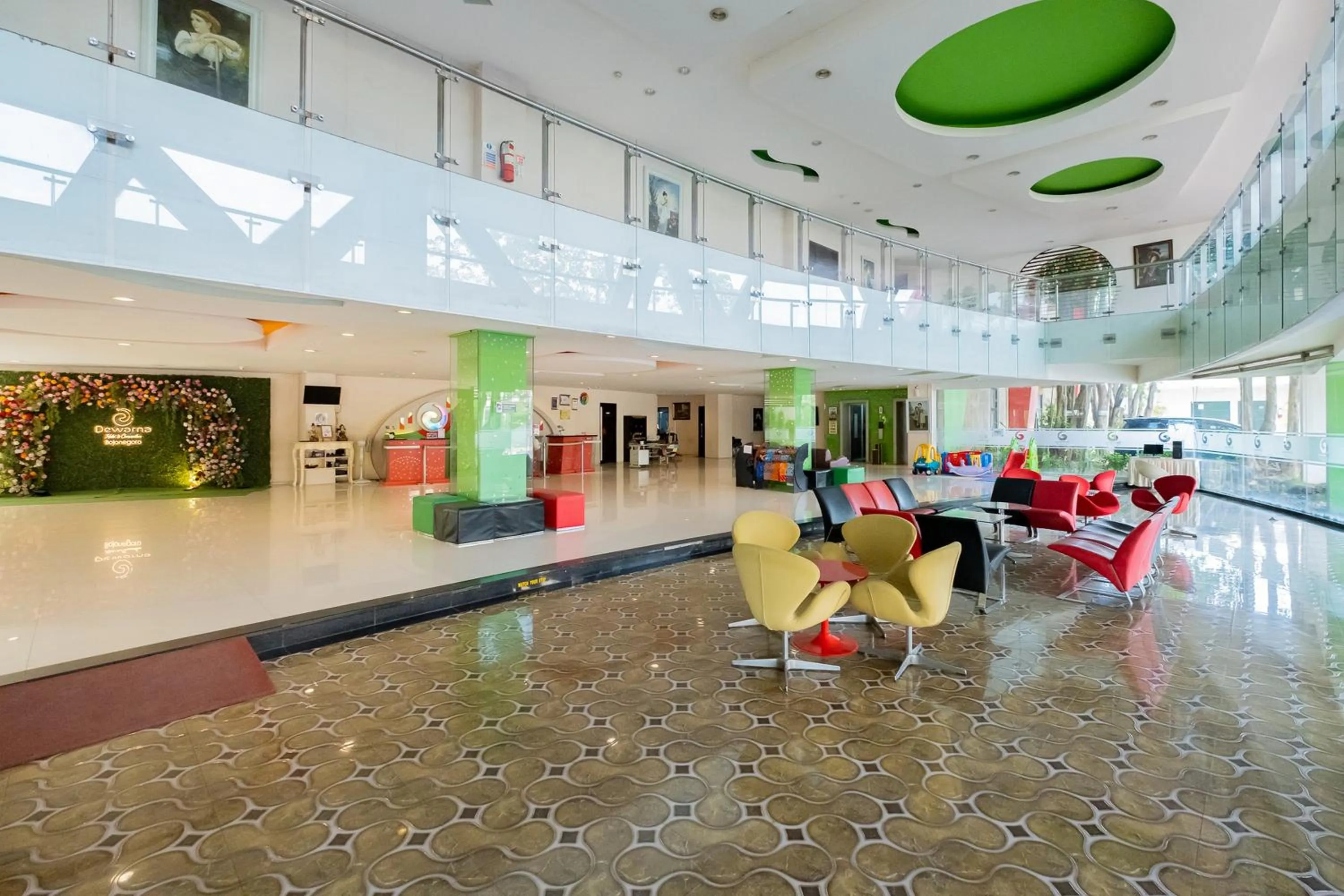 Seating area in RedDoorz Premium @ Jalan Veteran Bojonegoro