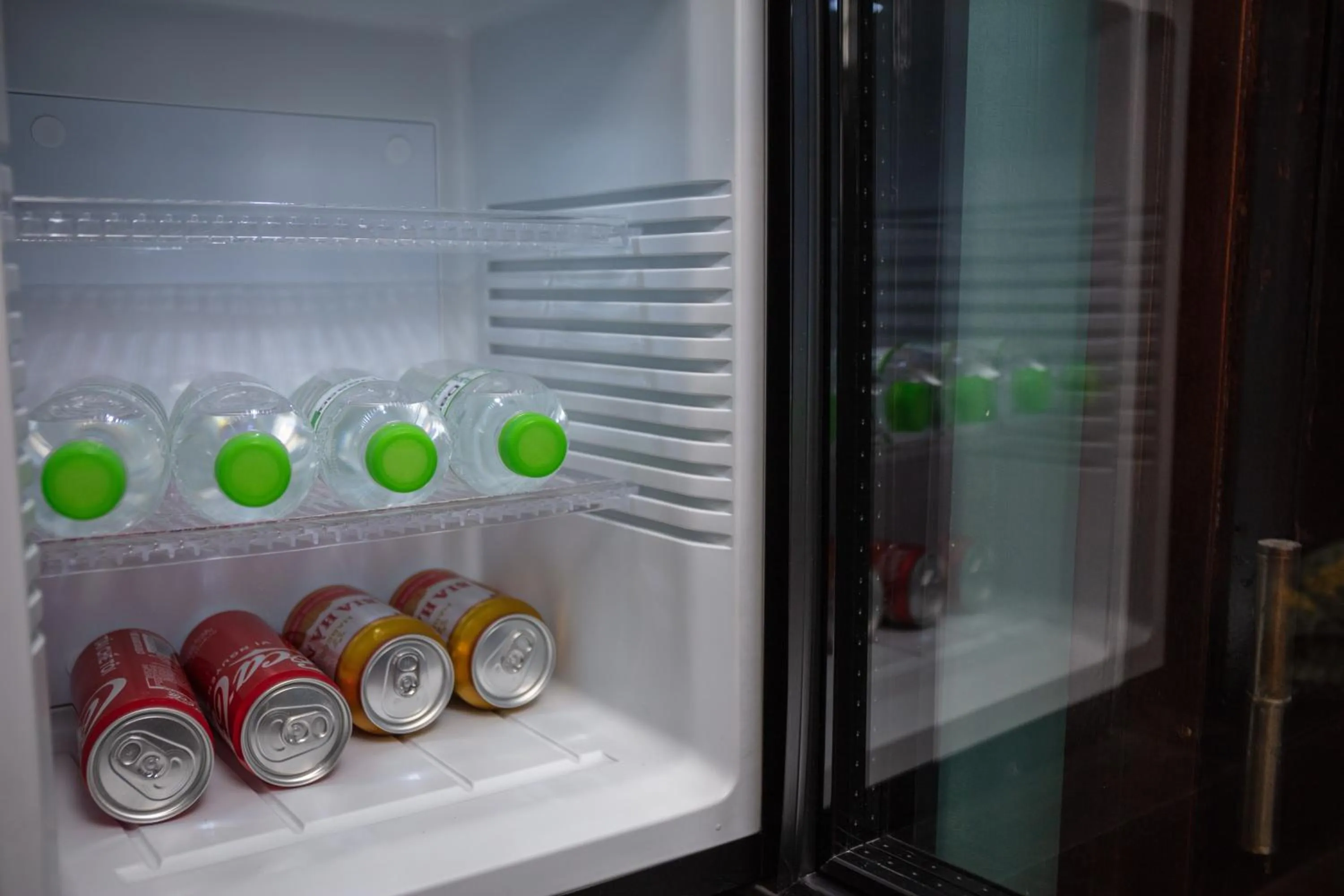 oven in Madelise Adora Hotel & Travel