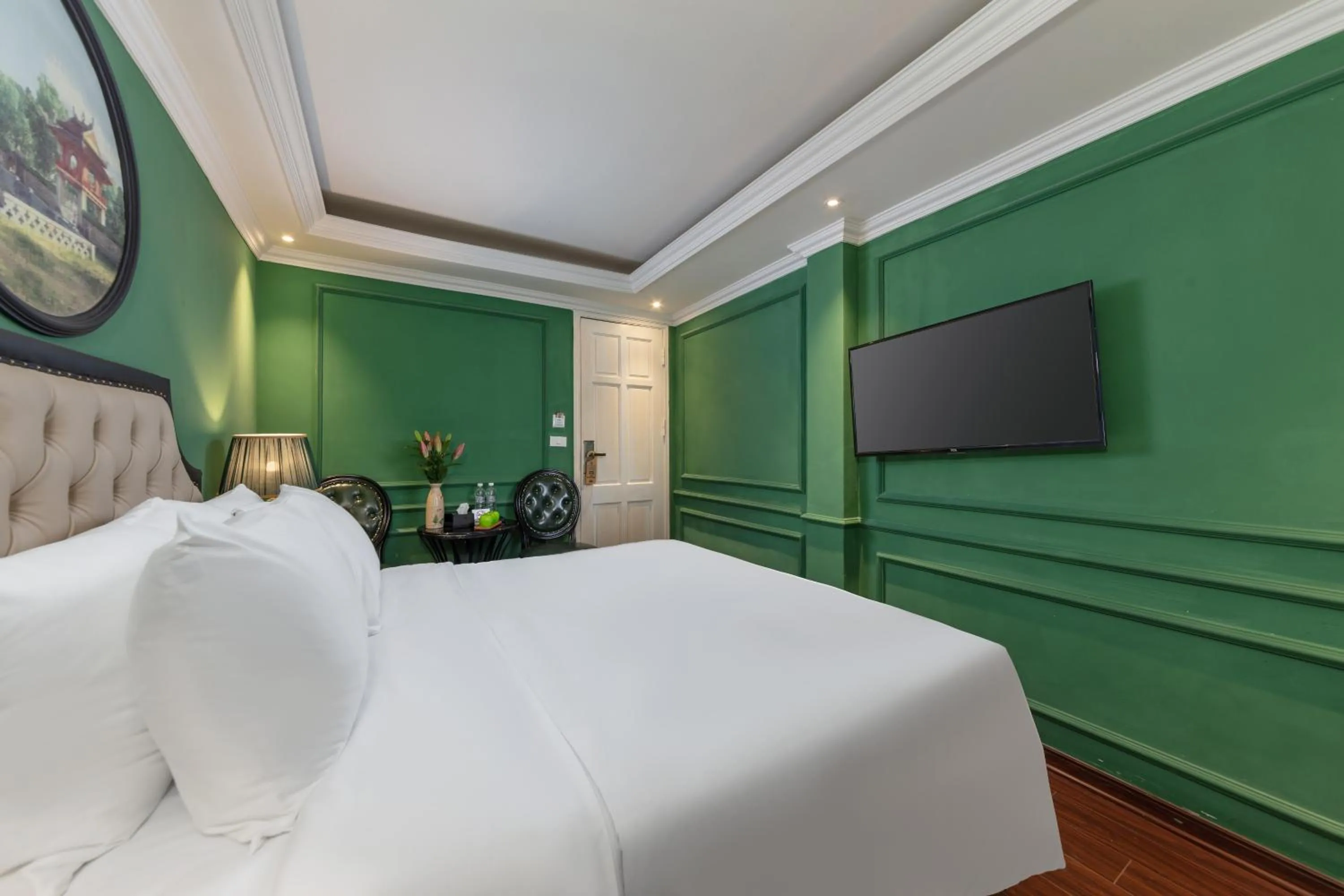 Bed in Madelise Adora Hotel & Travel