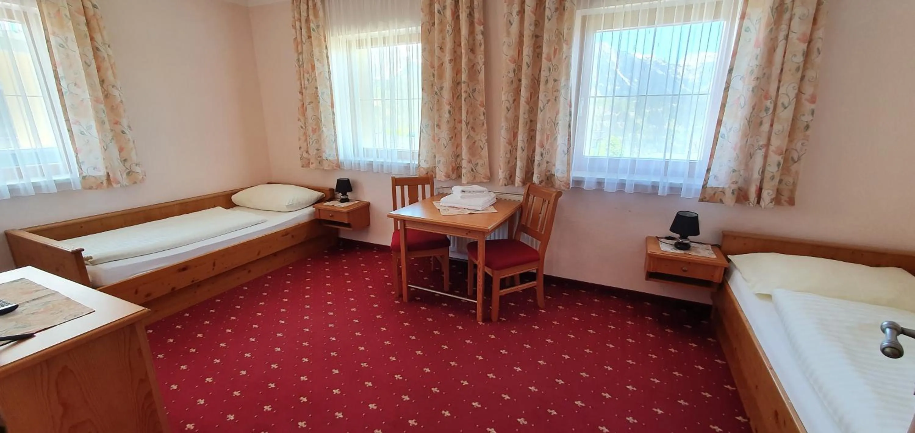 Photo of the whole room, Bed in Hotel Moser