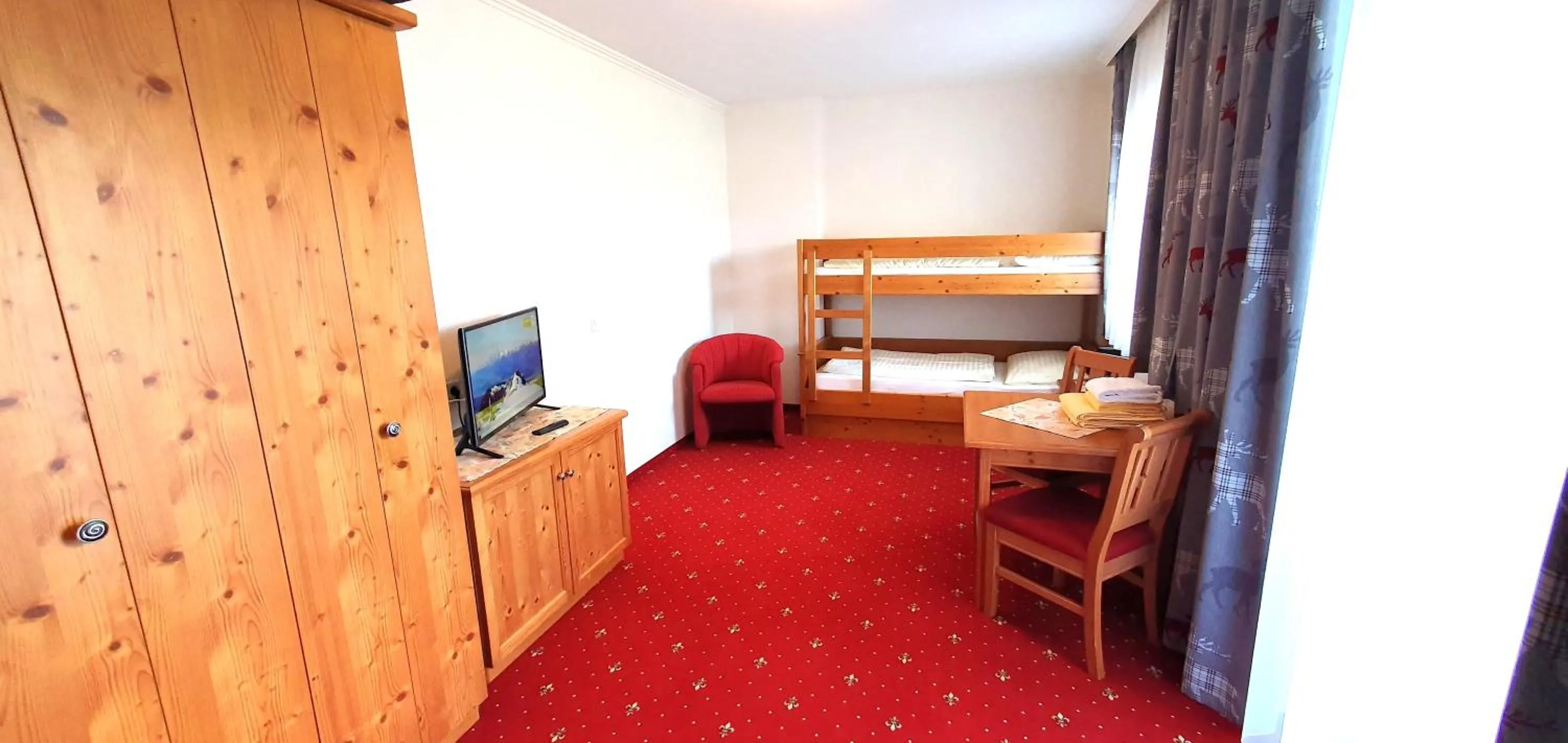 Bedroom, Bed in Hotel Moser