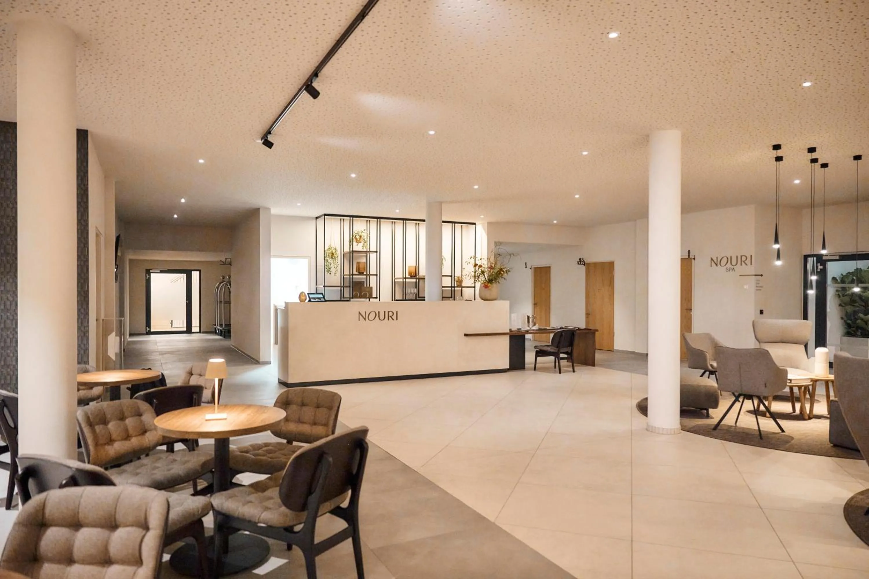 Lobby or reception in Nouri